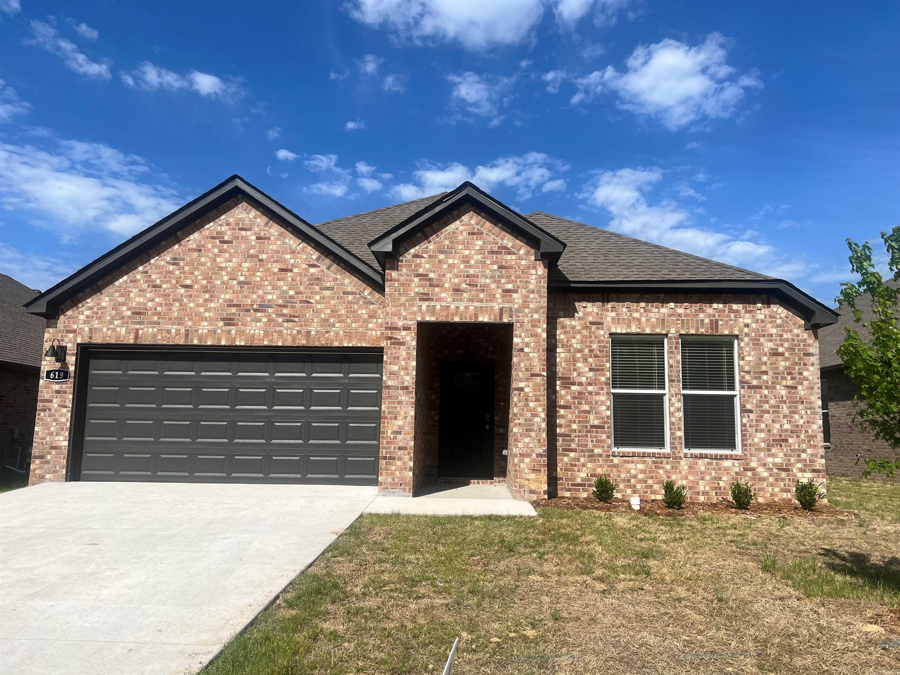 619 Riley Lane Maumelle, AR 72113