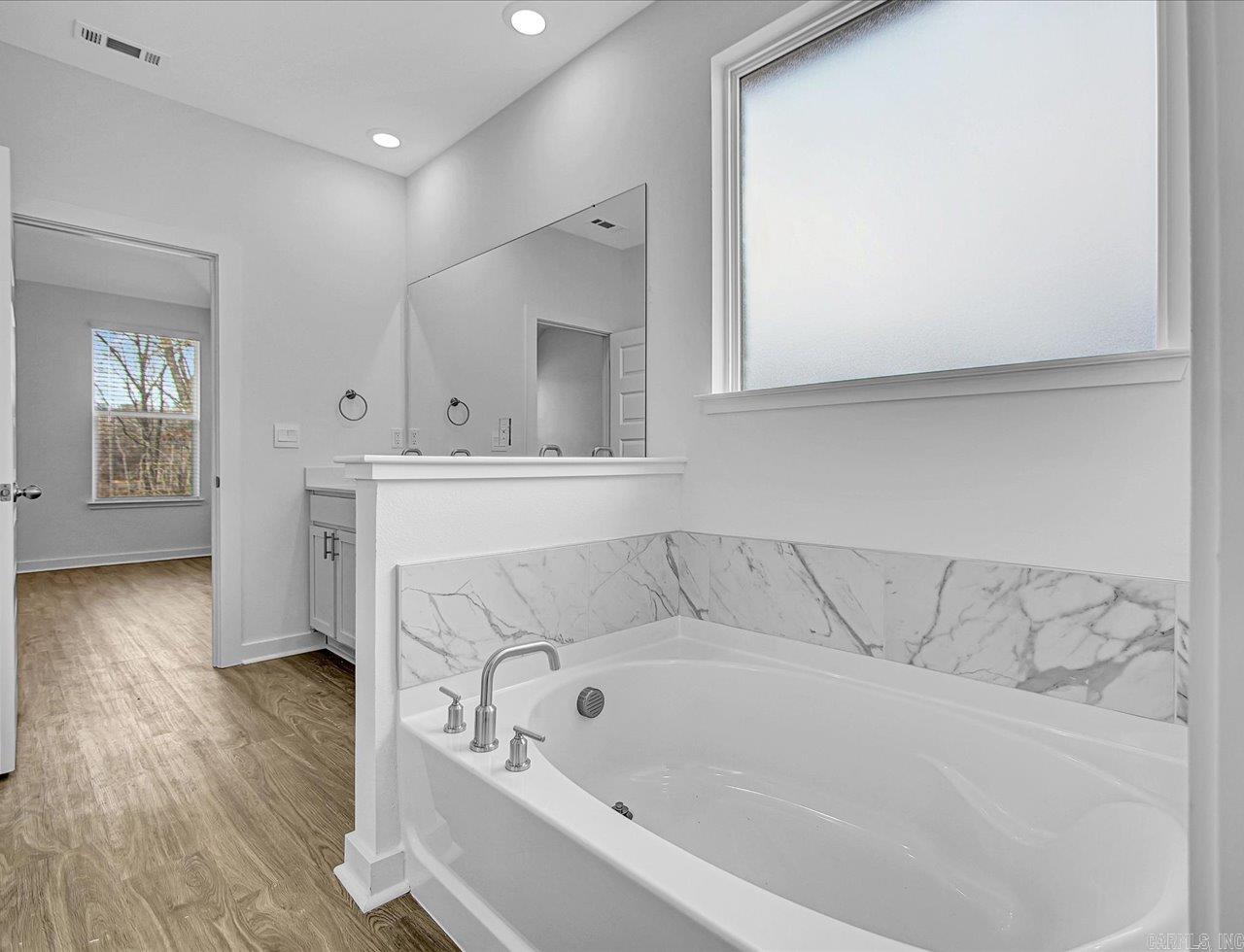 619 Riley Lane Maumelle, AR 72113