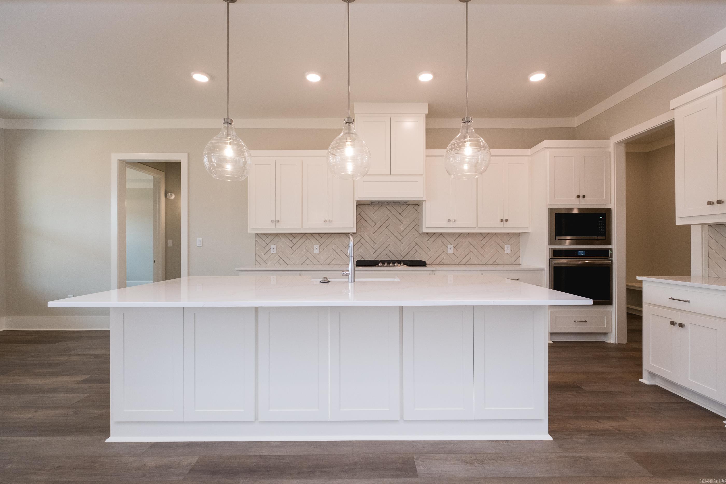 514 Corondelet Lane  Maumelle, AR