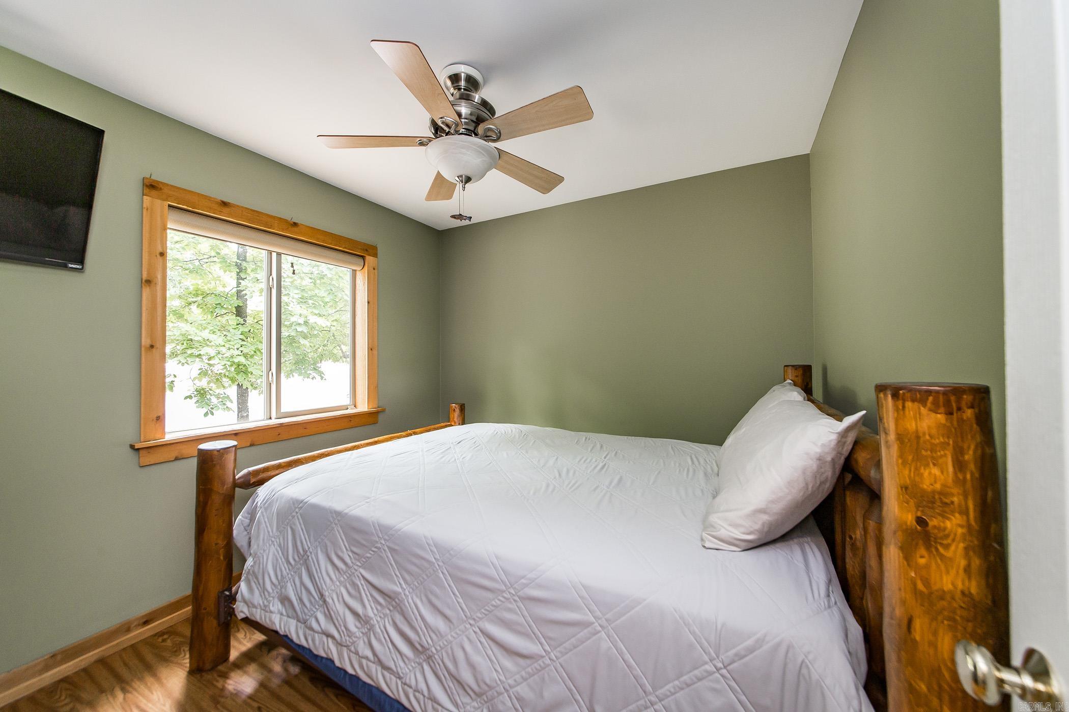 220 Brown Rd.  Greers Ferry, AR