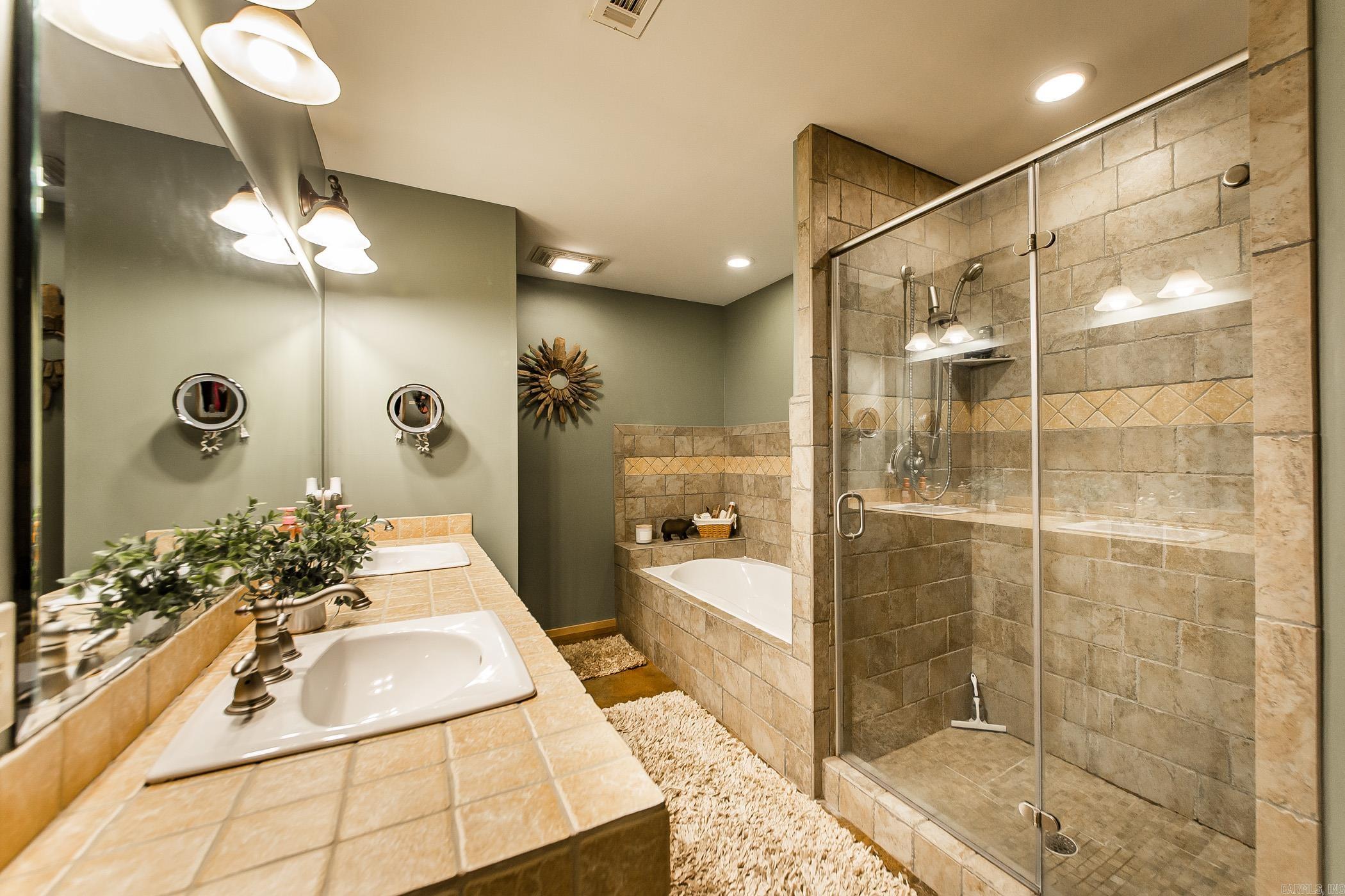 220 Brown Rd.  Greers Ferry, AR