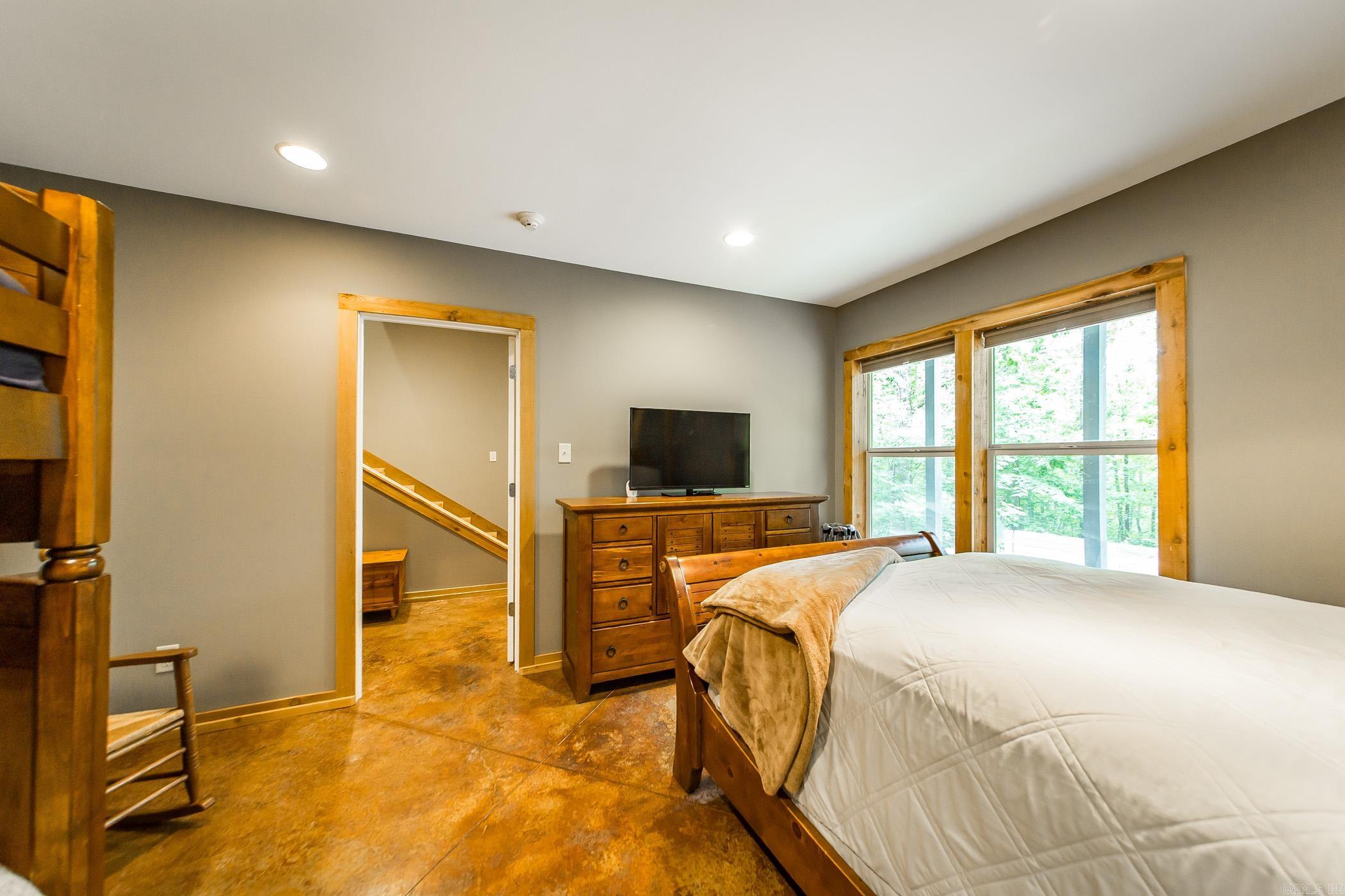 220 Brown Rd.  Greers Ferry, AR