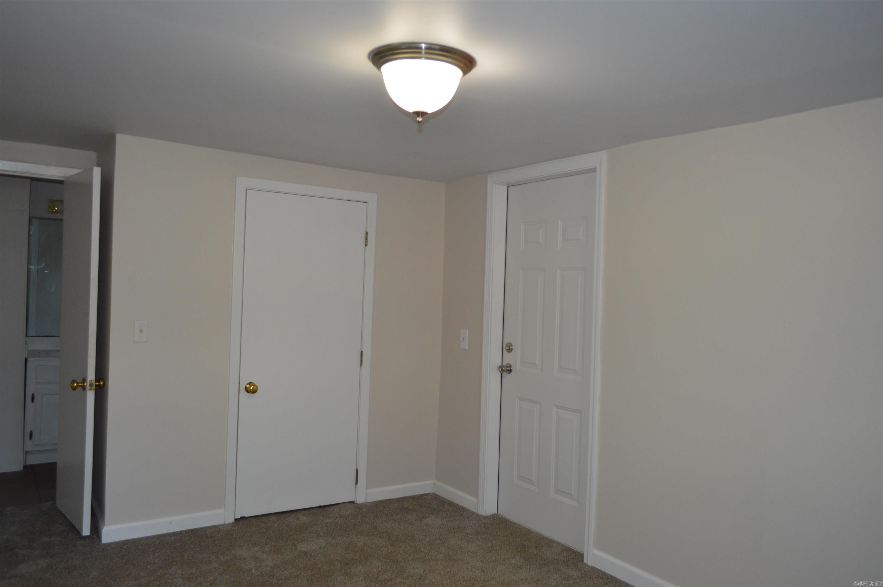 1104 W Searcy  Heber Springs, AR