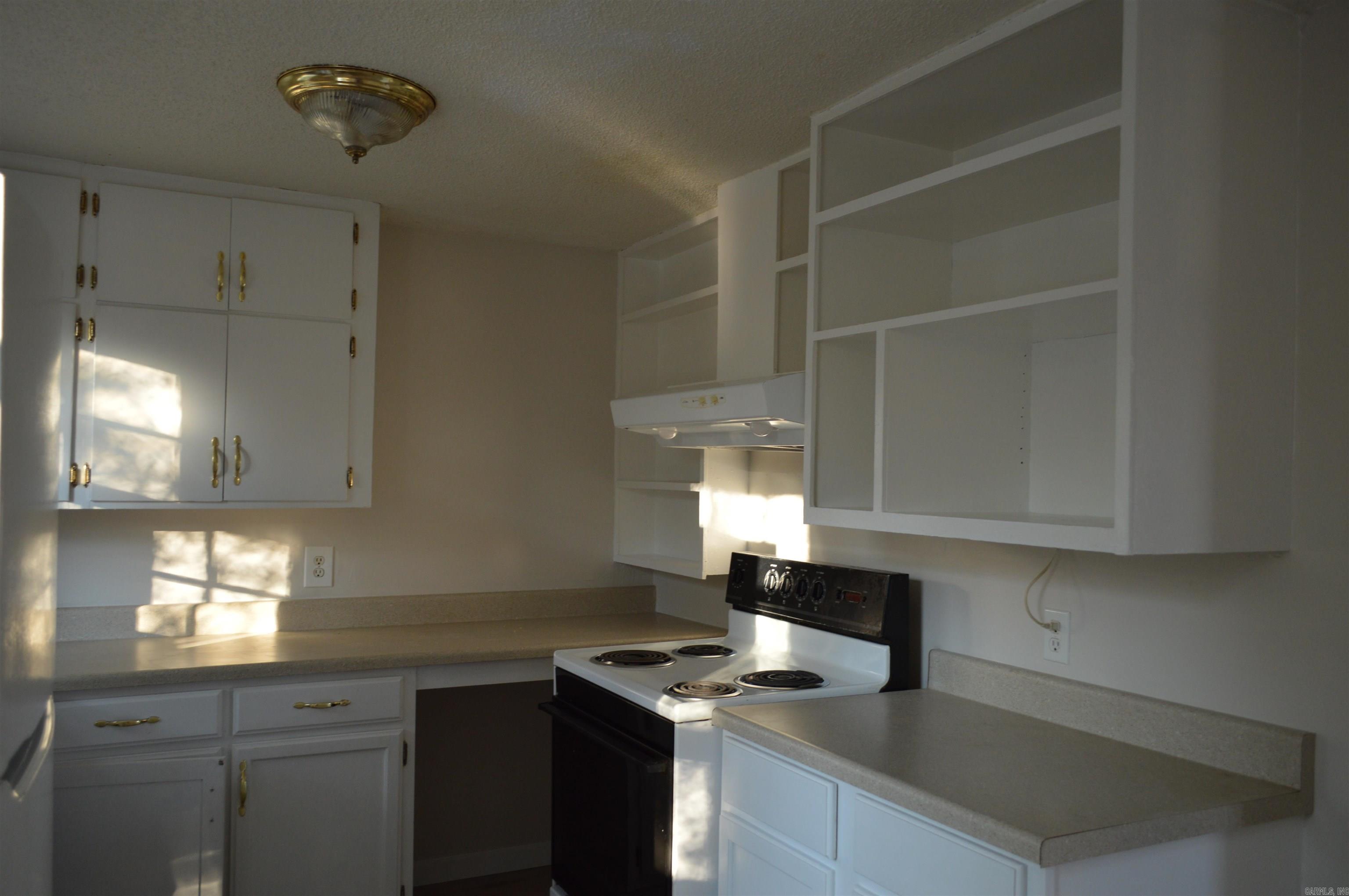 1104 W Searcy  Heber Springs, AR