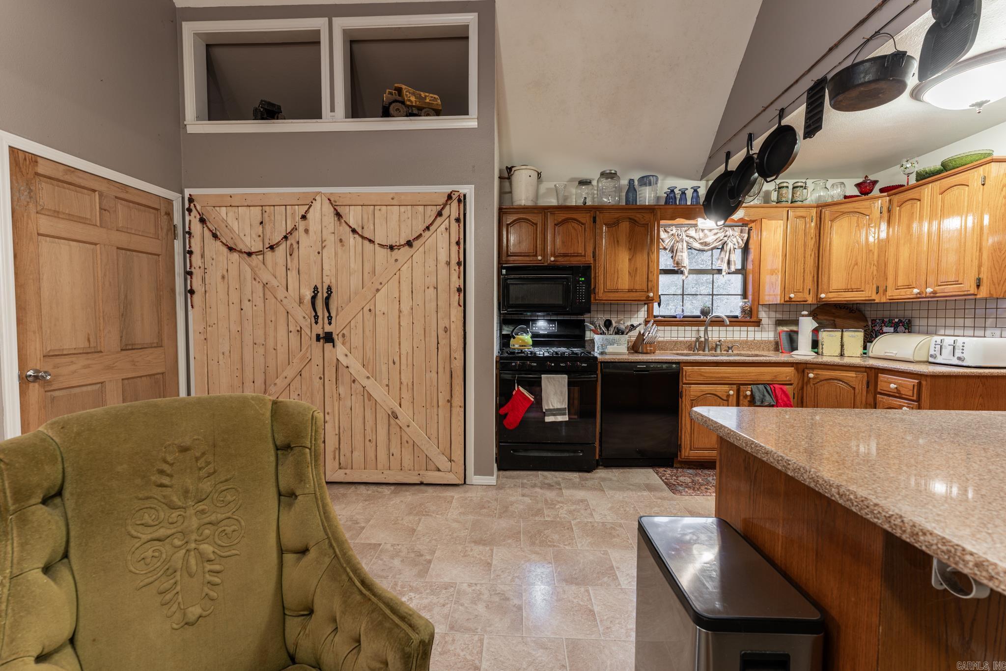 16339 Limekiln Road  Garfield, AR