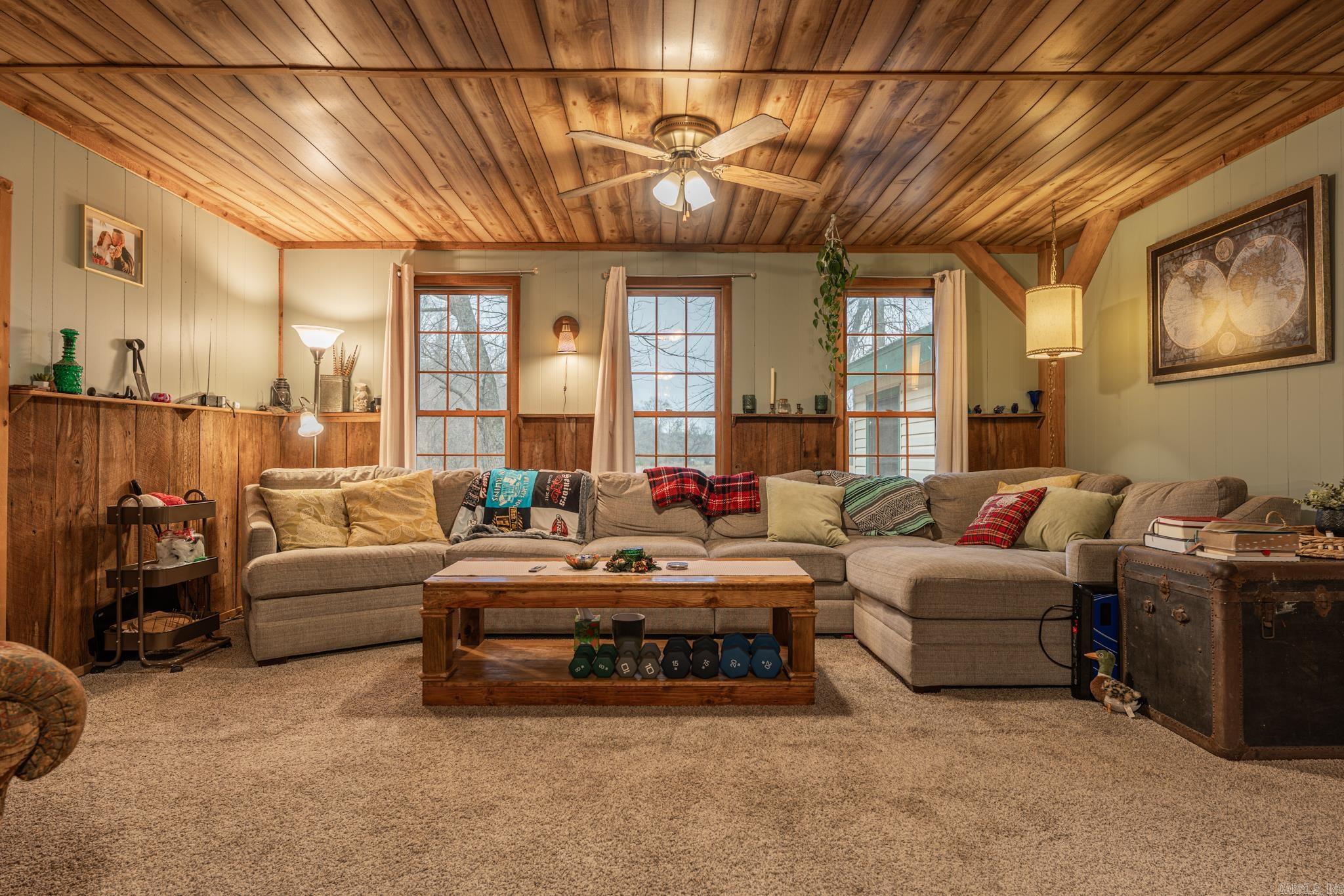 16339 Limekiln Road  Garfield, AR