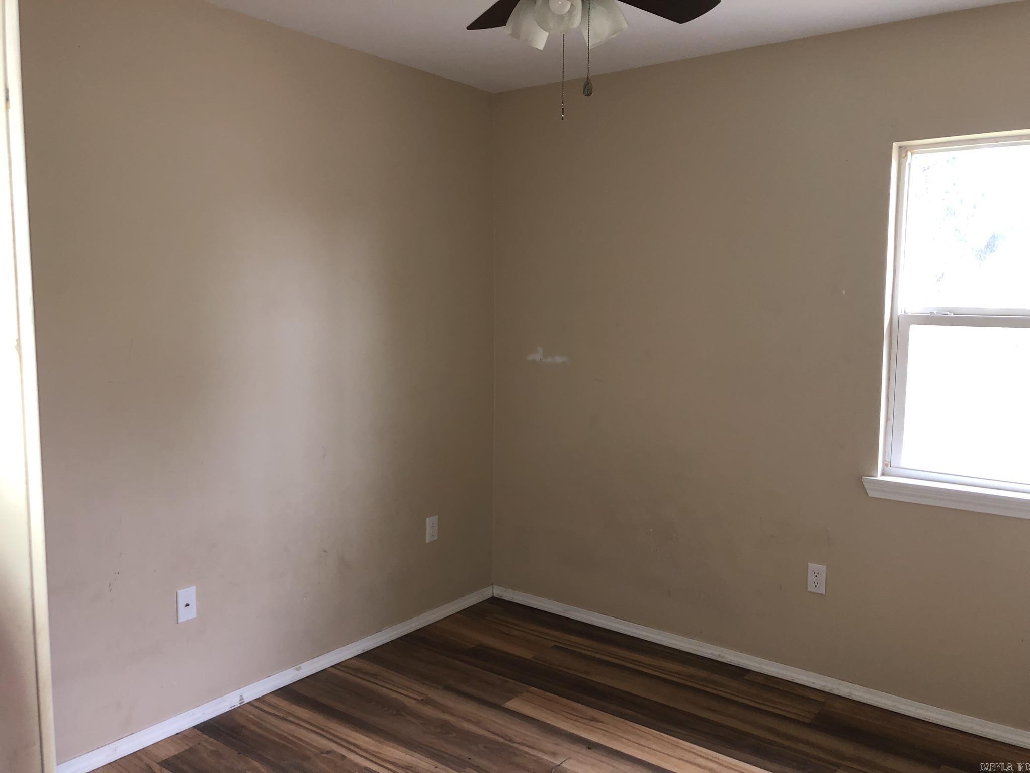 915 S 5th  Dardanelle, AR