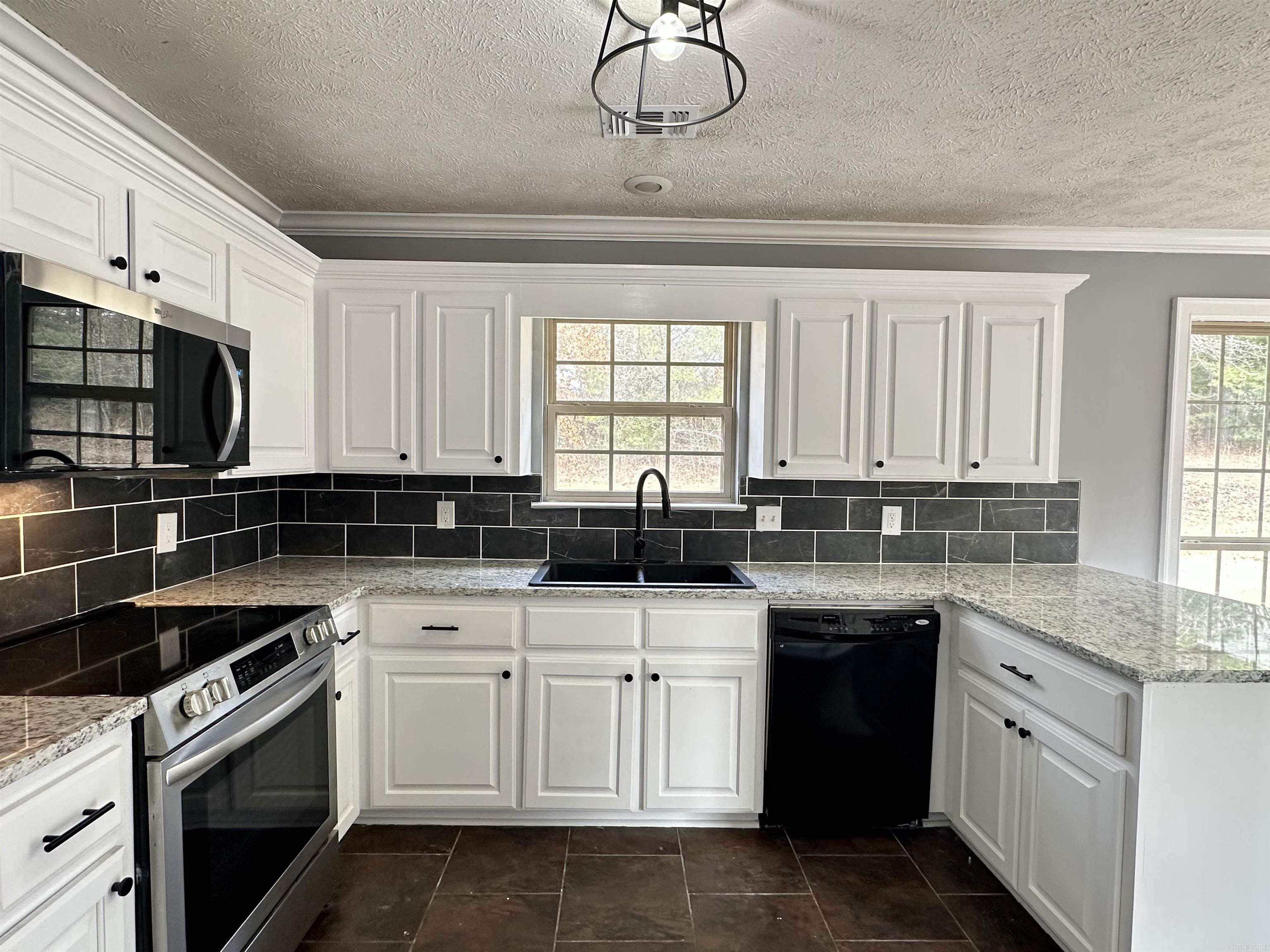 11 Margarita Dr  Quitman, AR