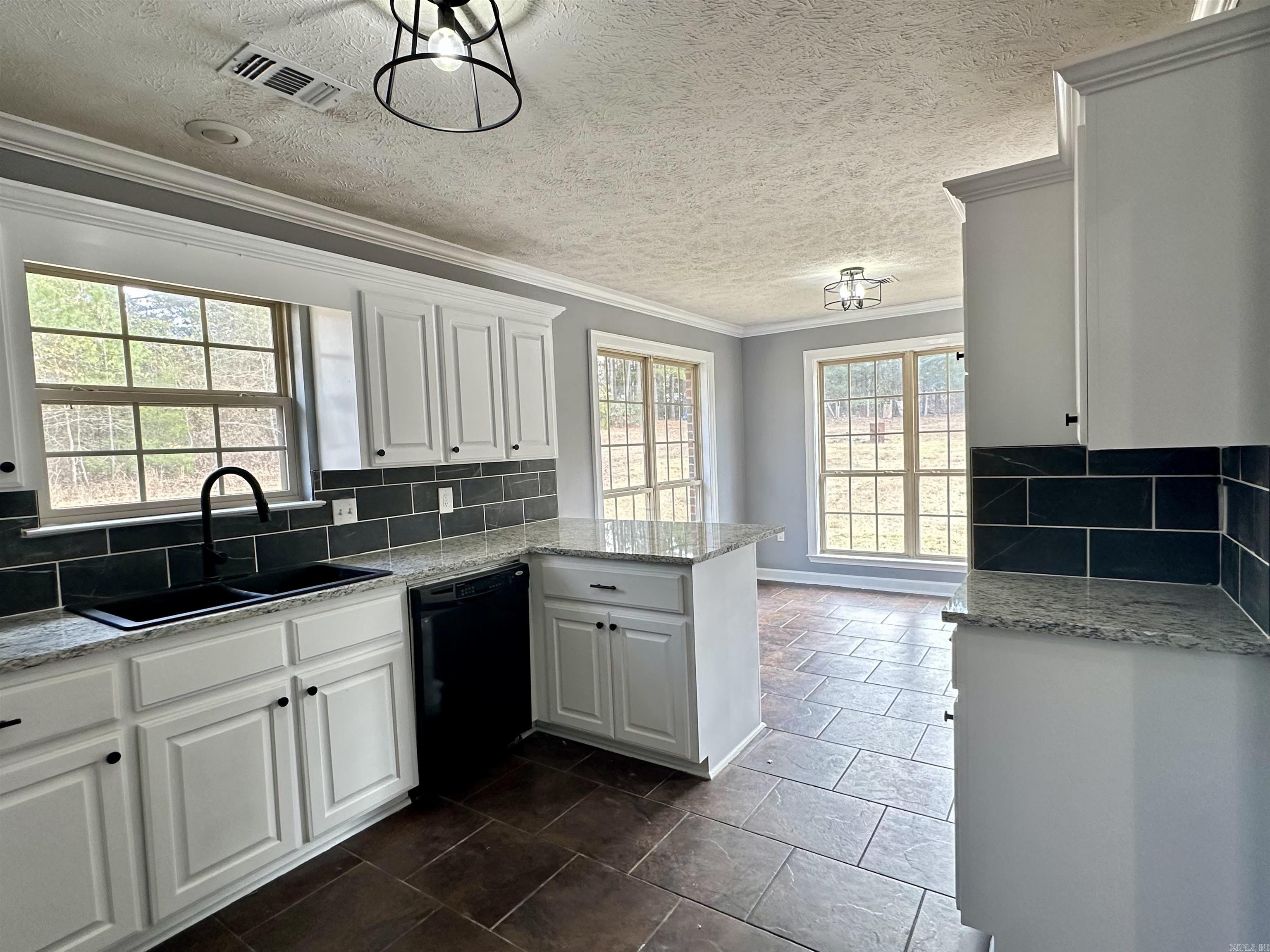 11 Margarita Dr  Quitman, AR