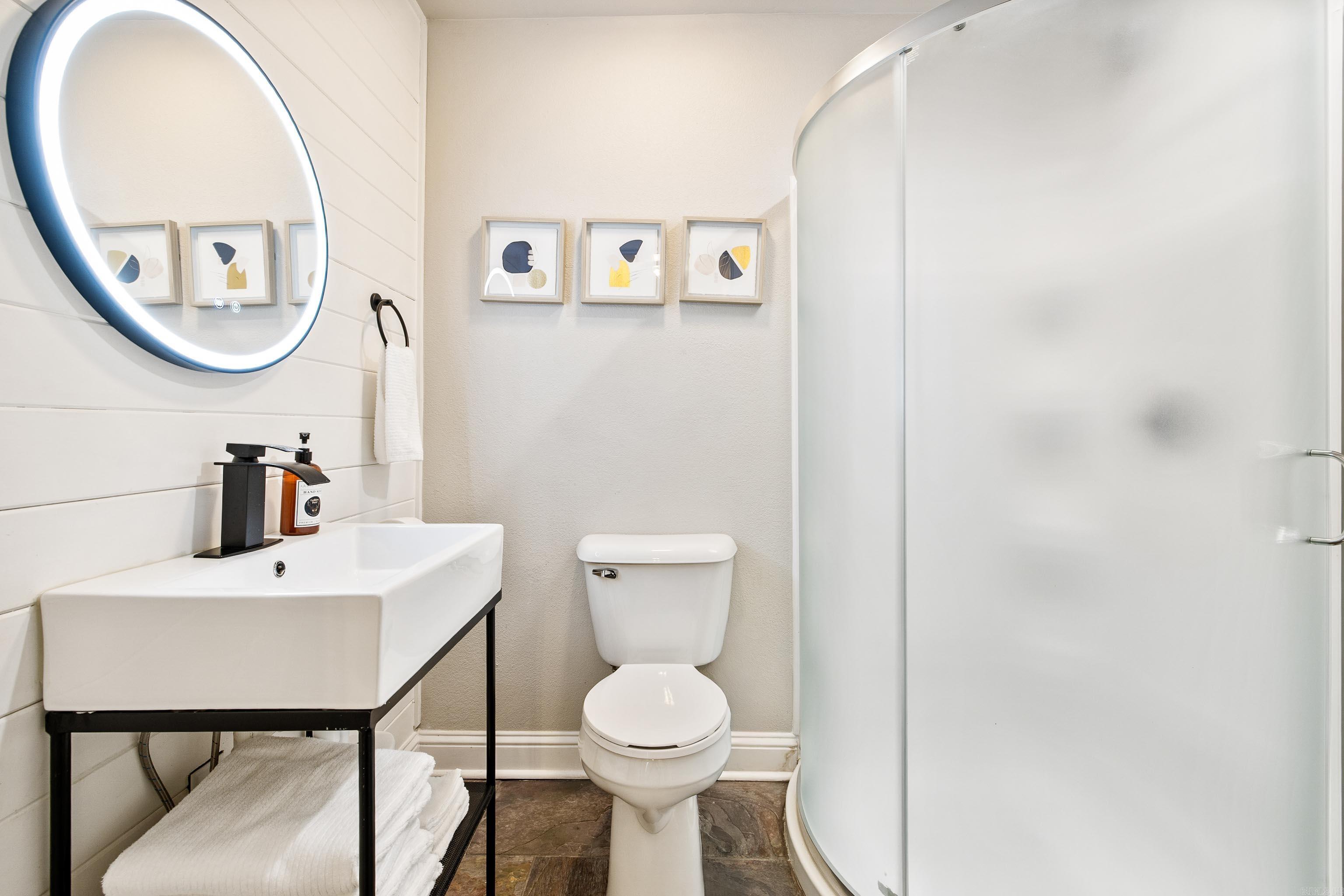 400 Majestic Lodge  Hot Springs, AR