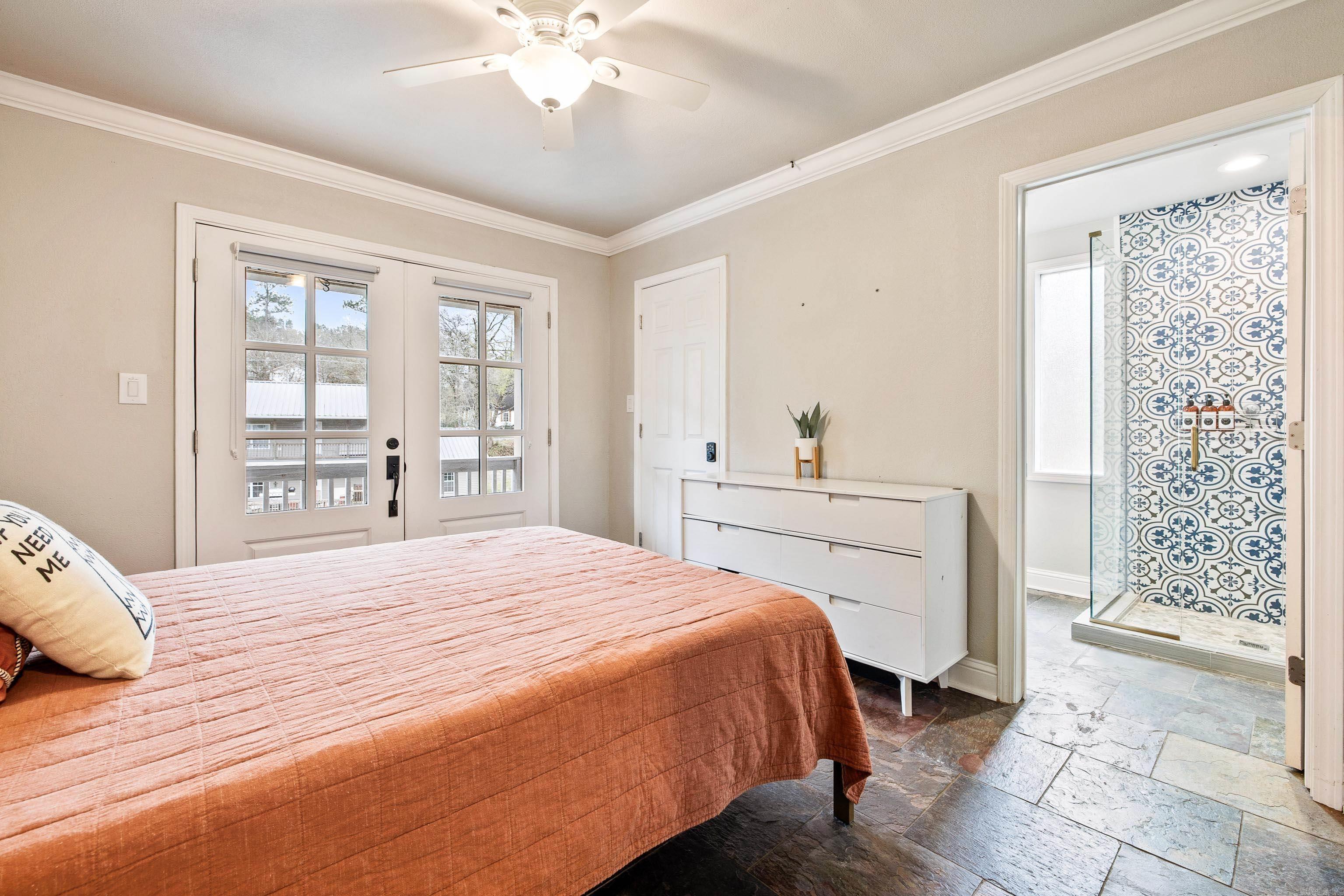 400 Majestic Lodge  Hot Springs, AR