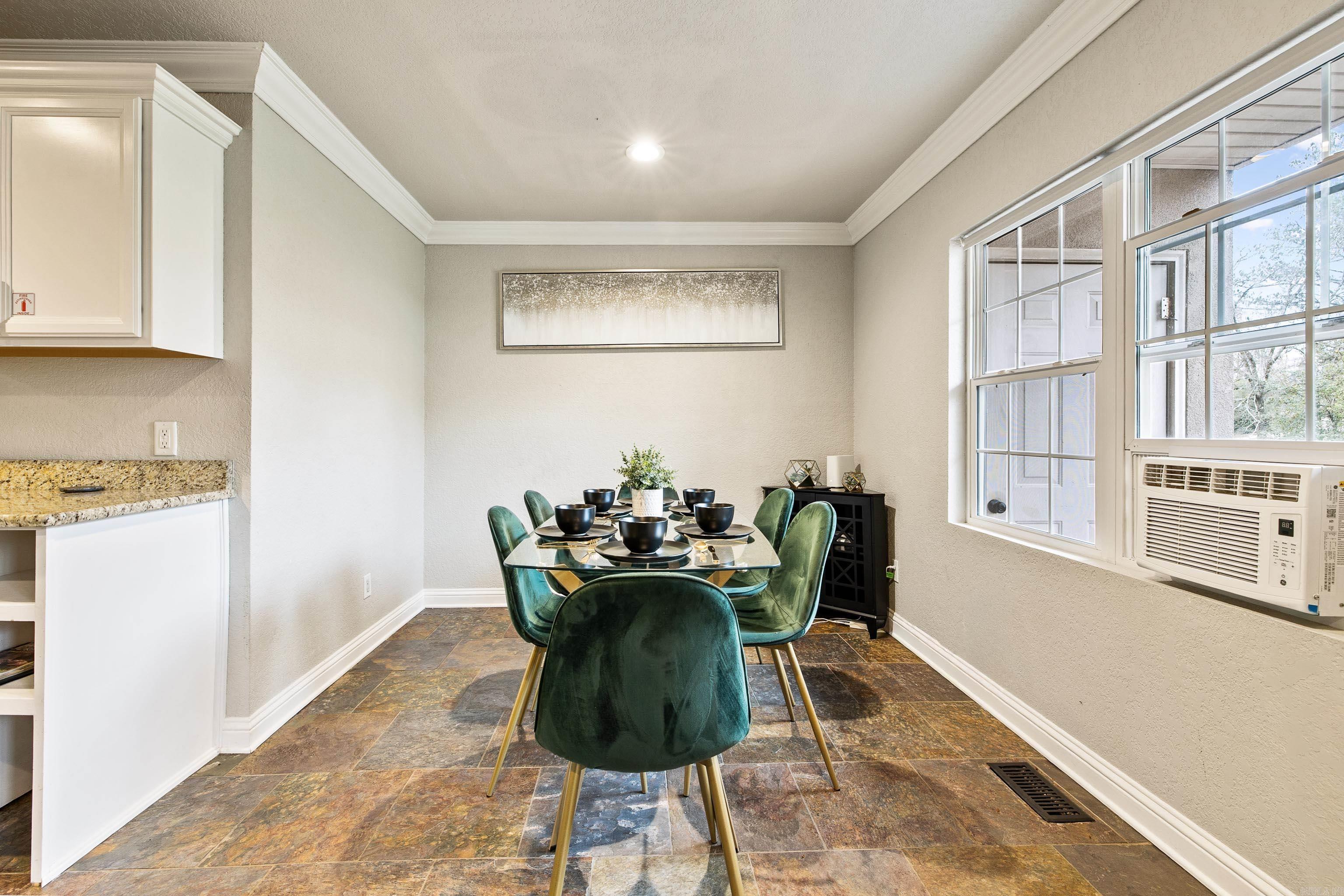 400 Majestic Lodge  Hot Springs, AR