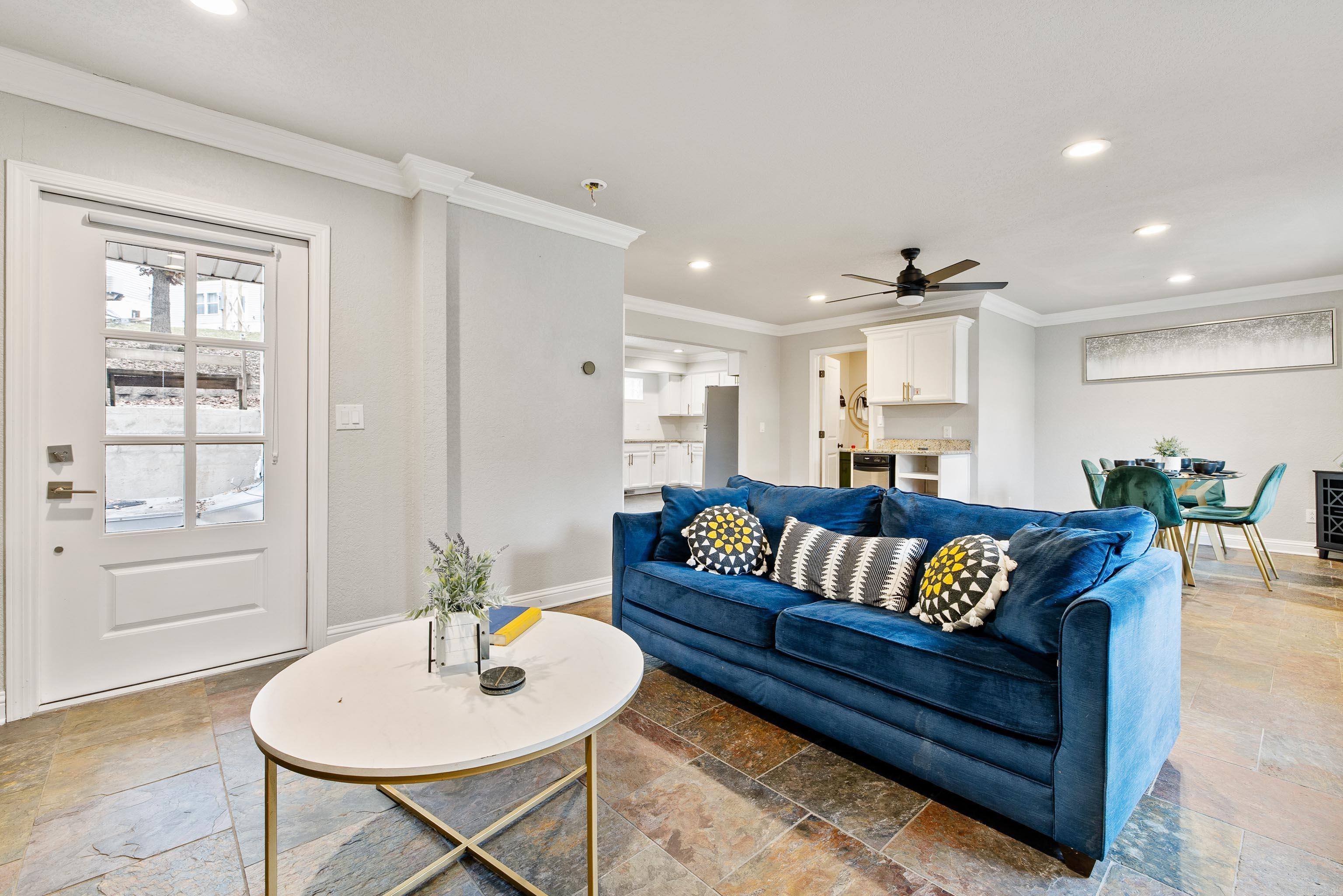 400 Majestic Lodge  Hot Springs, AR