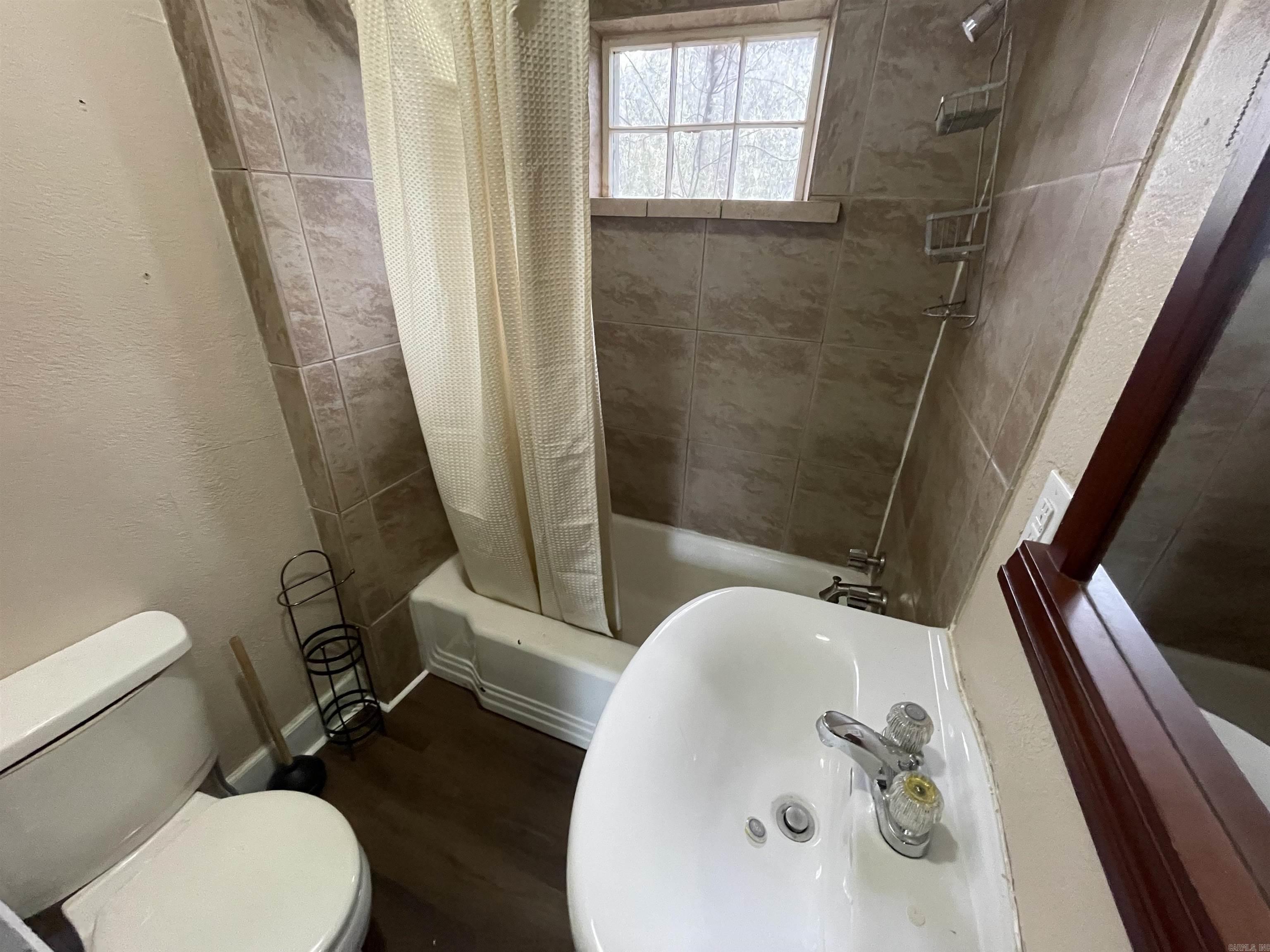 208 & 210 A&B Alcorn  Hot Springs, AR