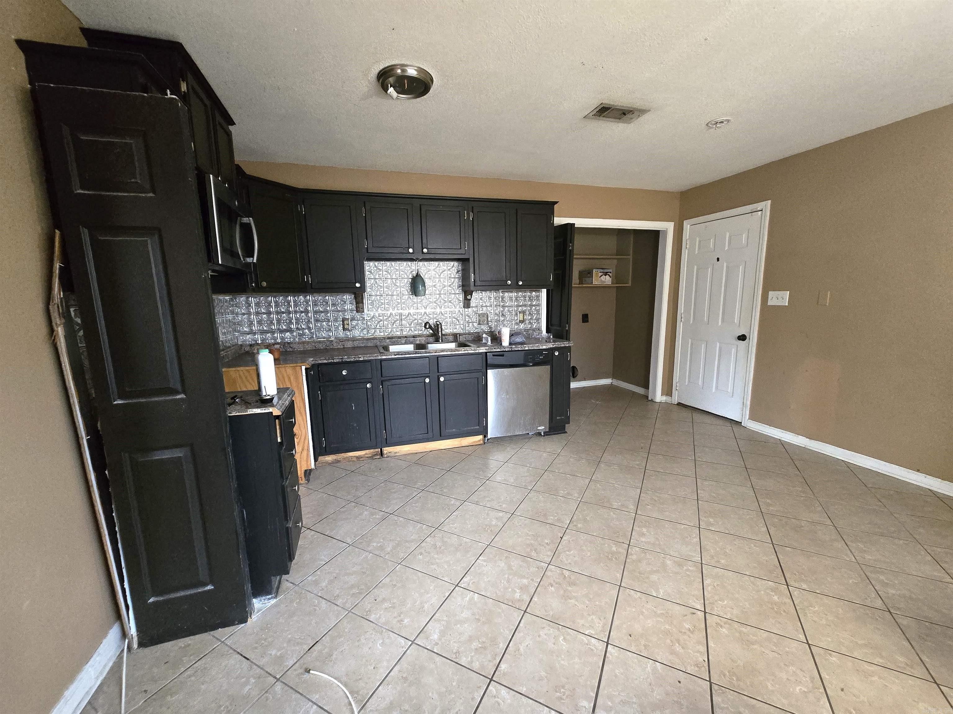 1208 Donna  Redfield, AR