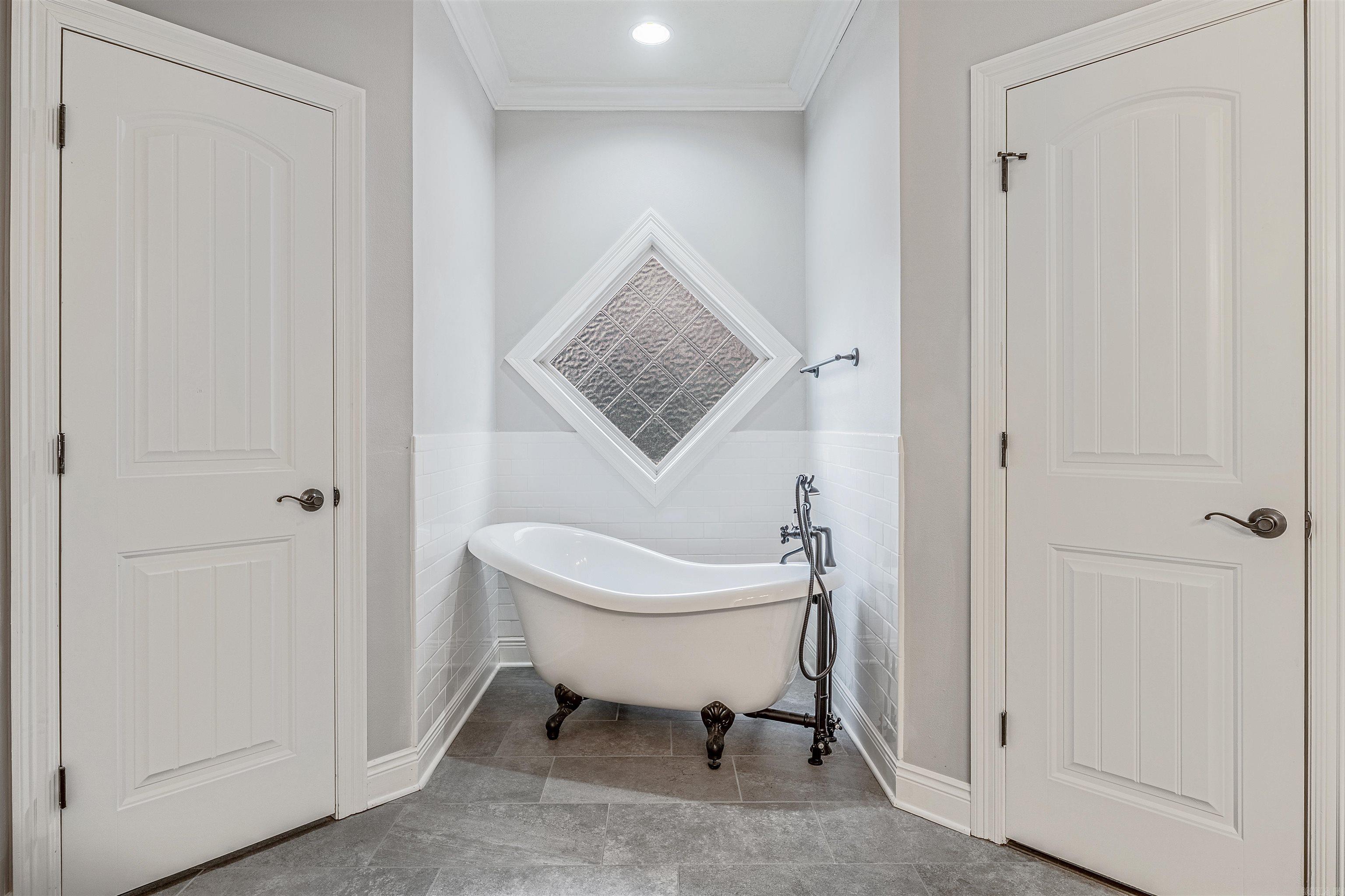 19 Talladega  Cabot, AR