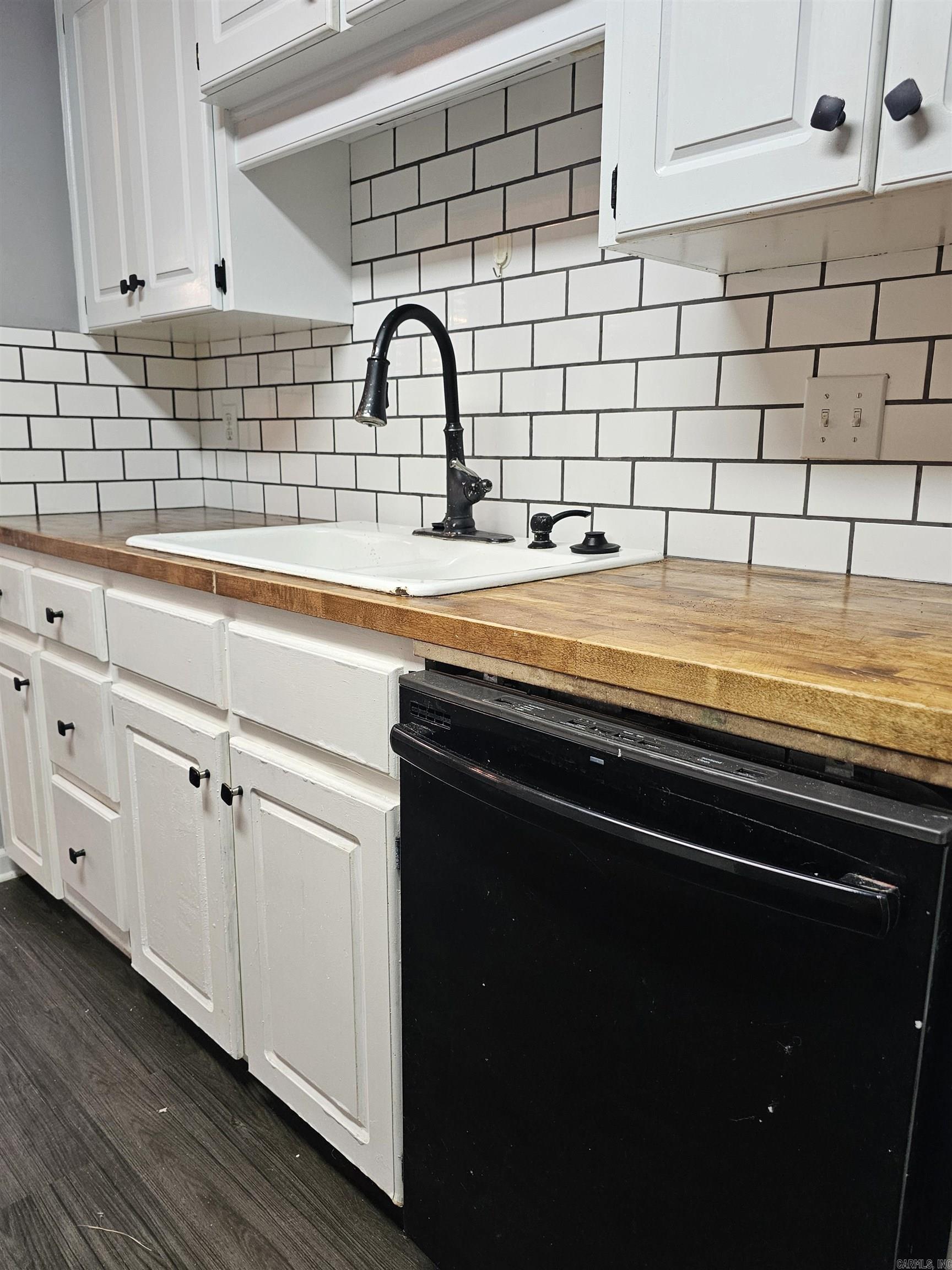 22 Applewood Dr.  Cabot, AR