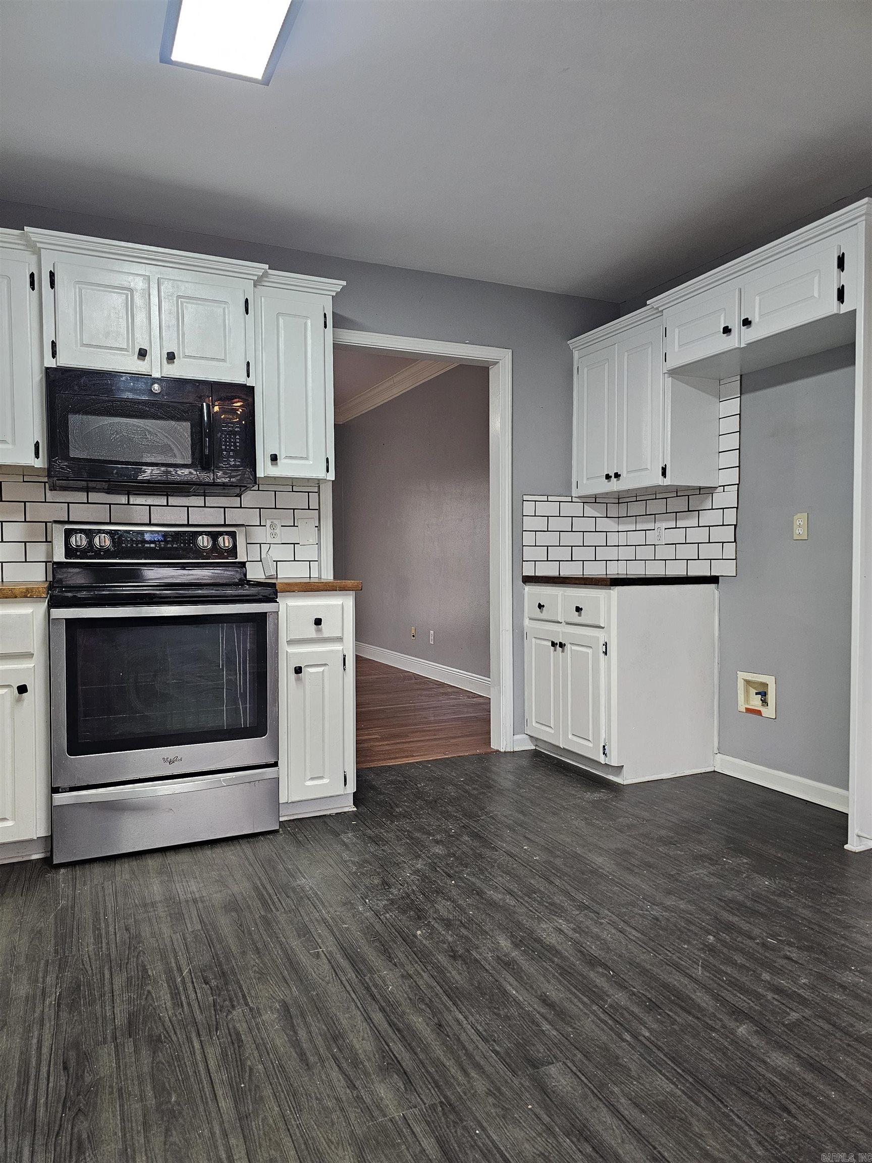 22 Applewood Dr.  Cabot, AR