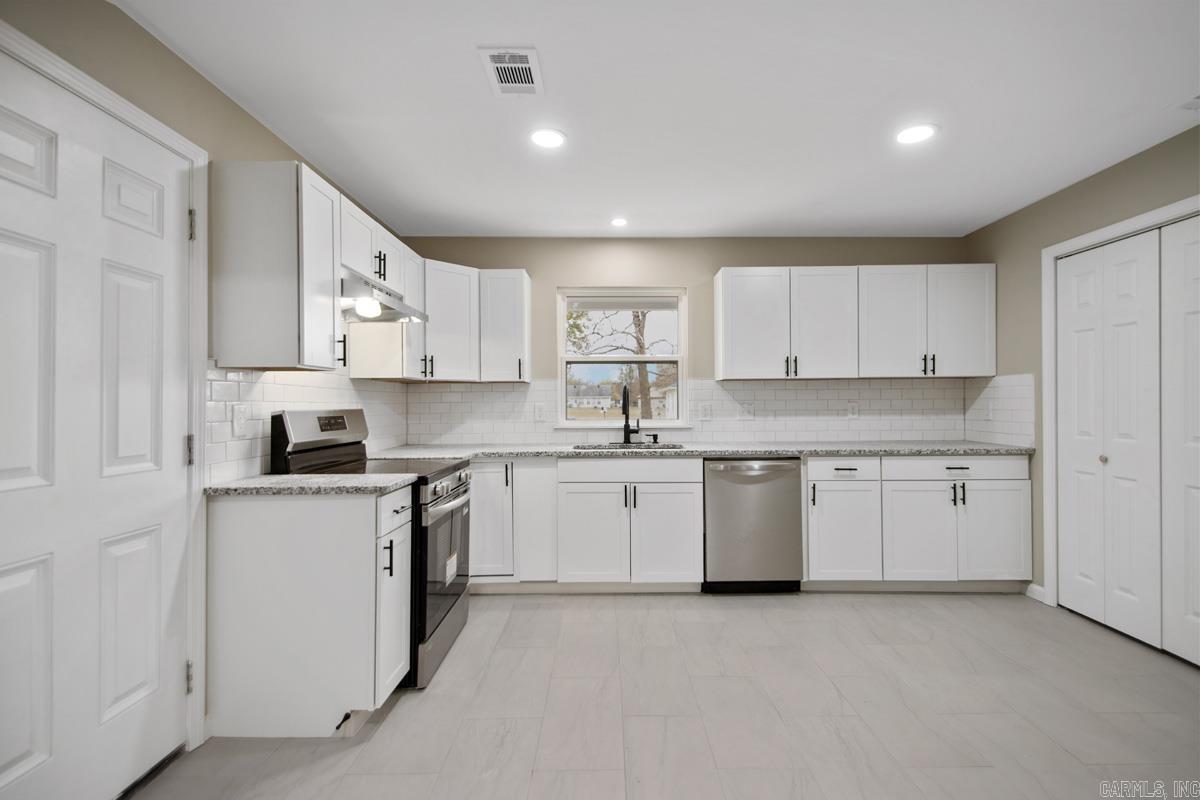 112 W Valentine  Jacksonville, AR