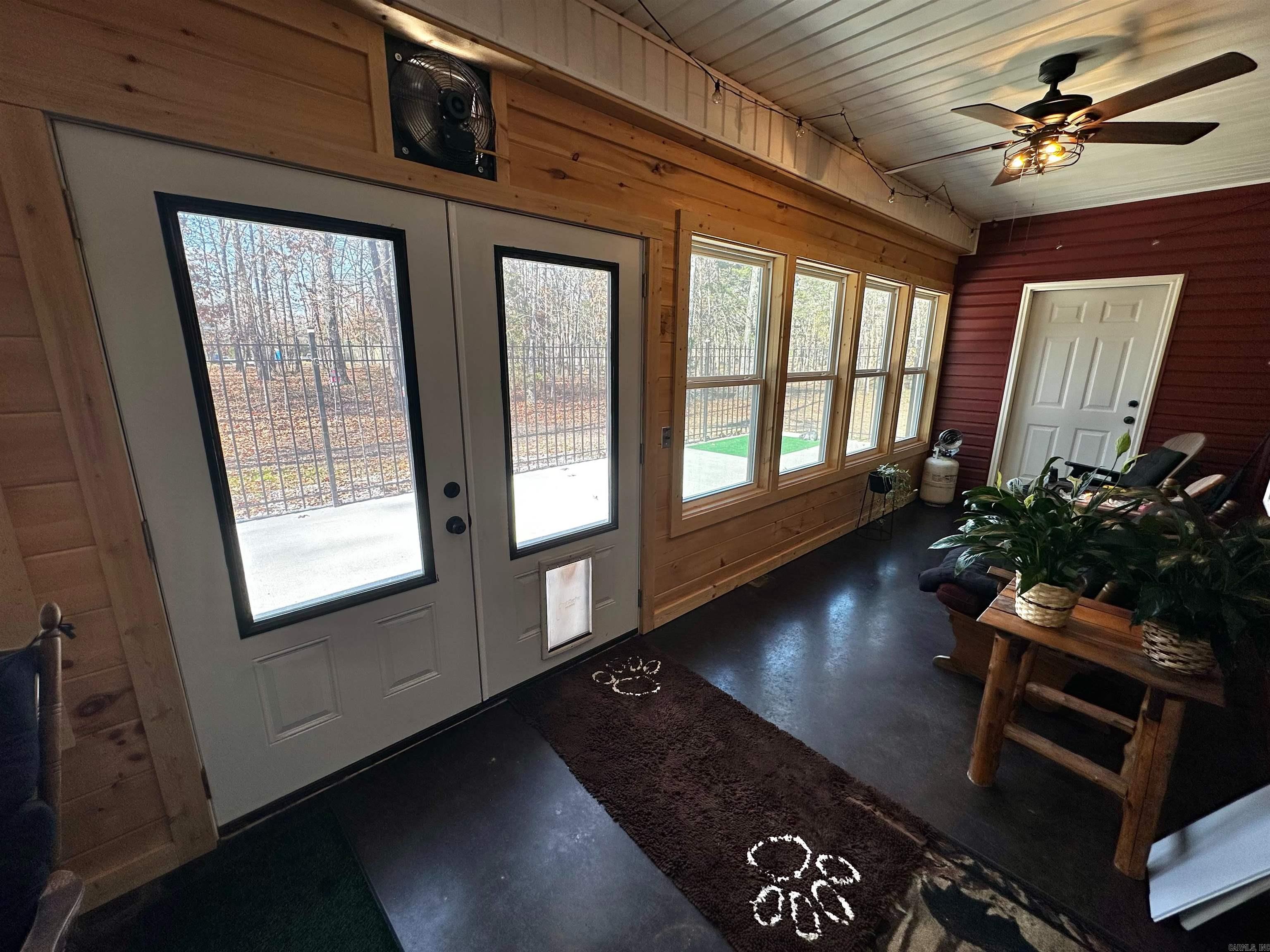 206 N Grover  Mountain View, AR