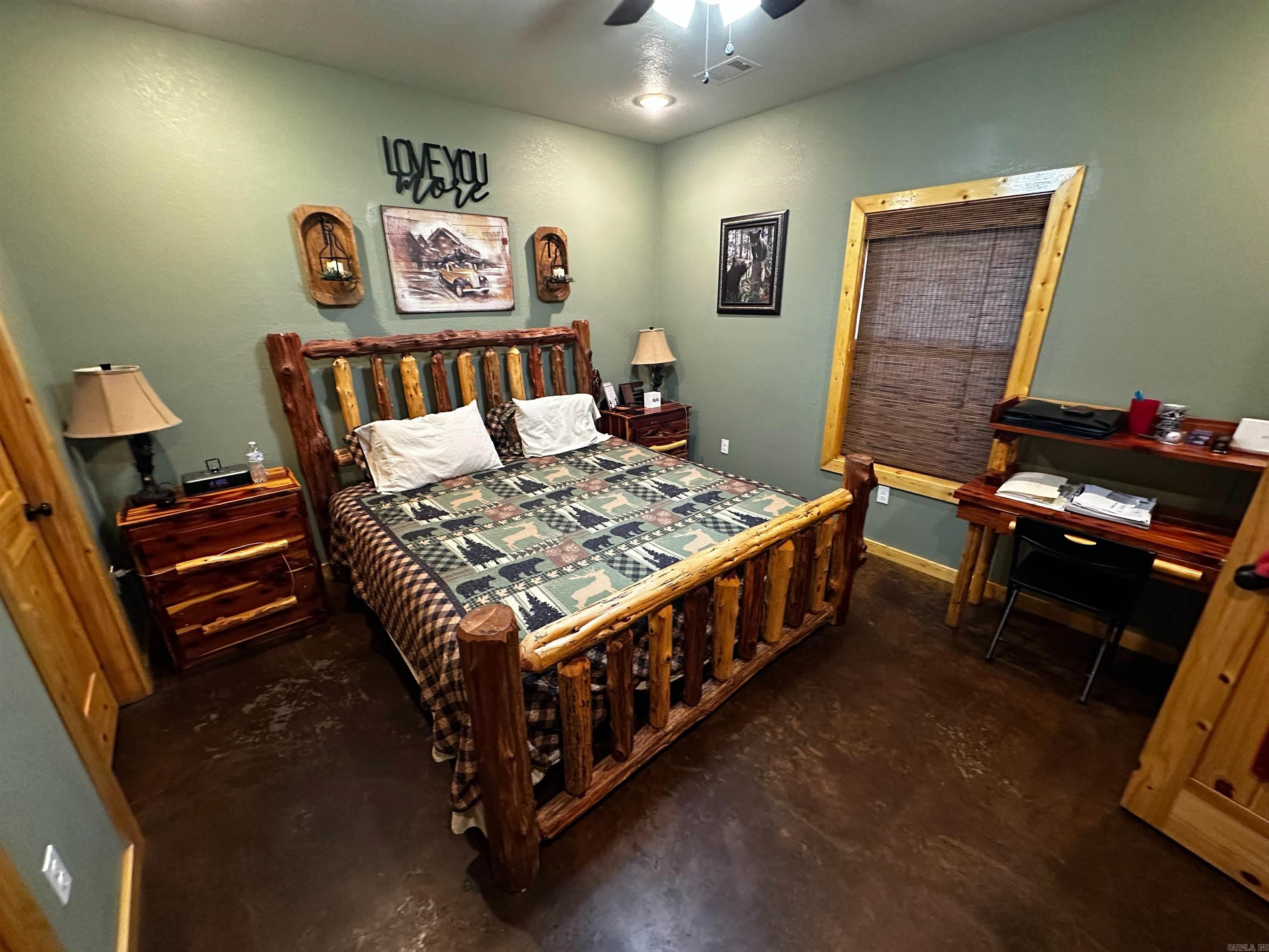 206 N Grover  Mountain View, AR