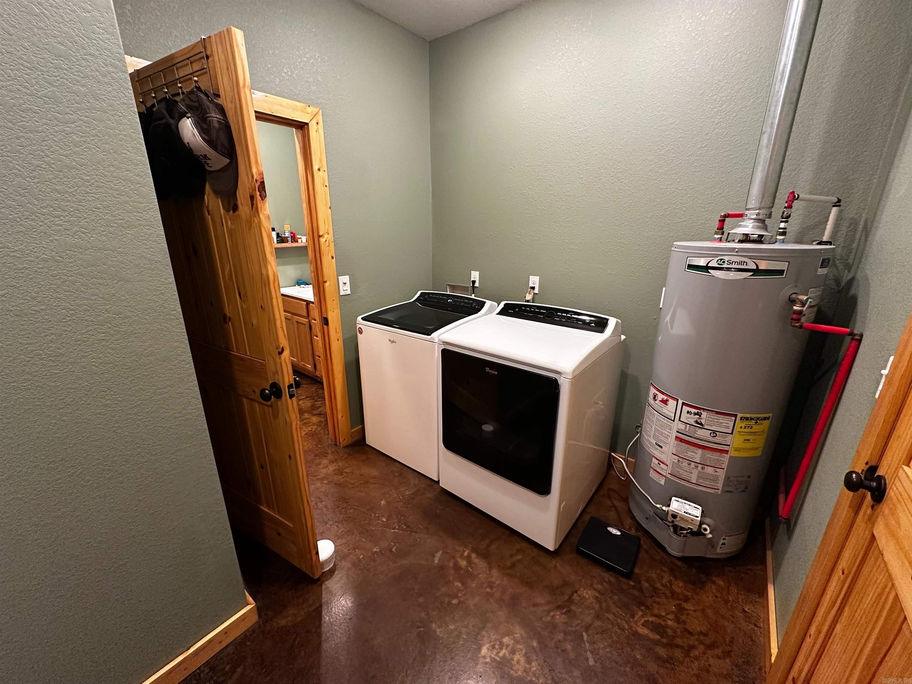 206 N Grover  Mountain View, AR