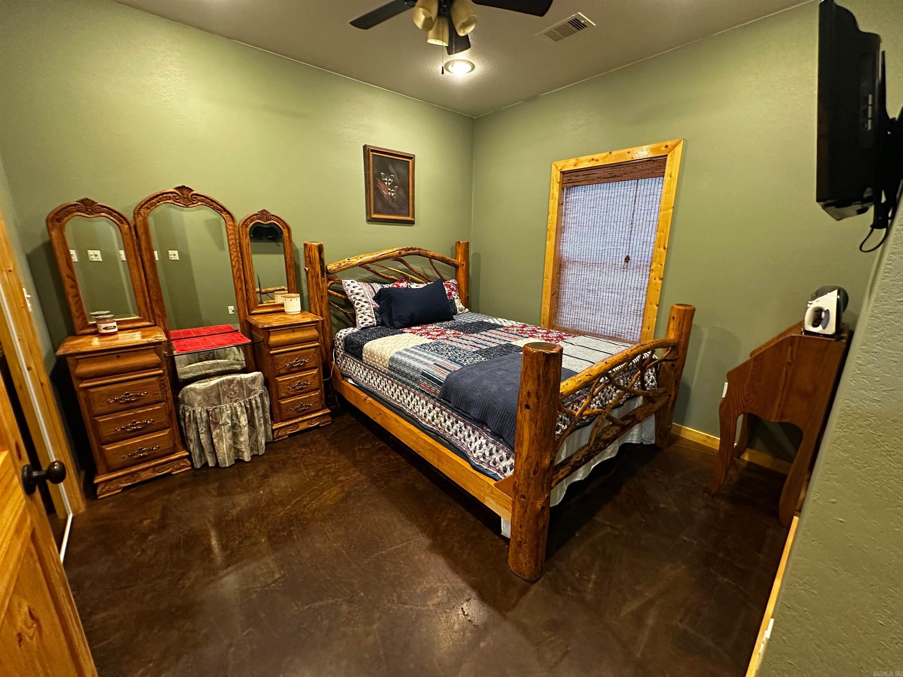 206 N Grover  Mountain View, AR