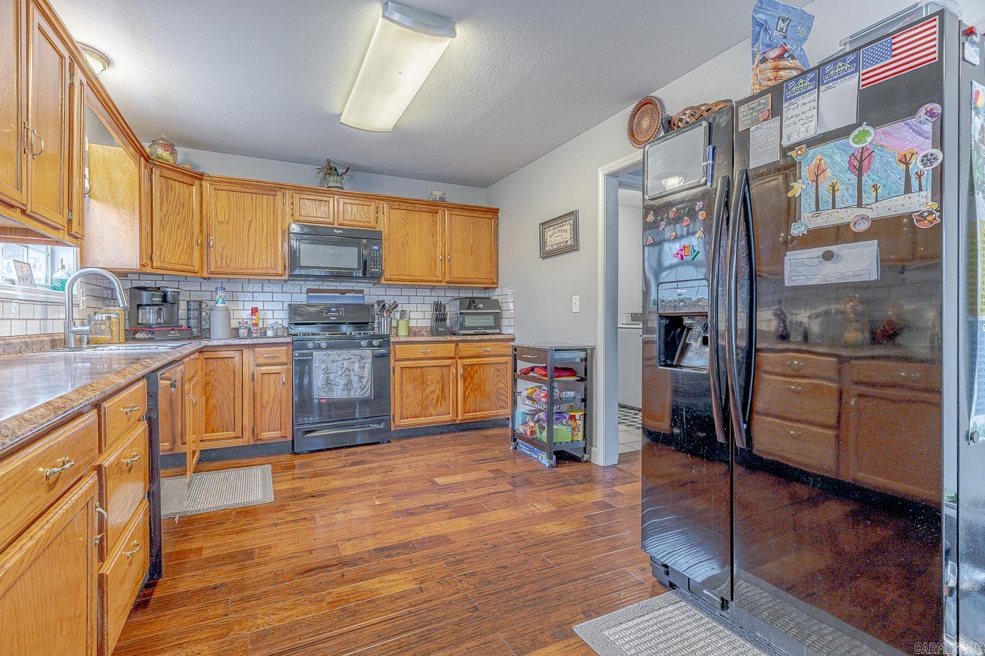 80 Circle  Evening Shade, AR