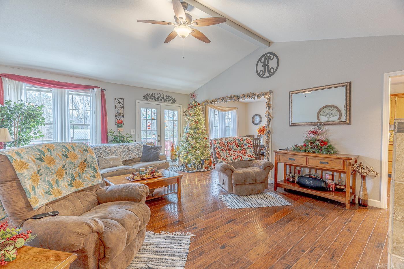 80 Circle  Evening Shade, AR