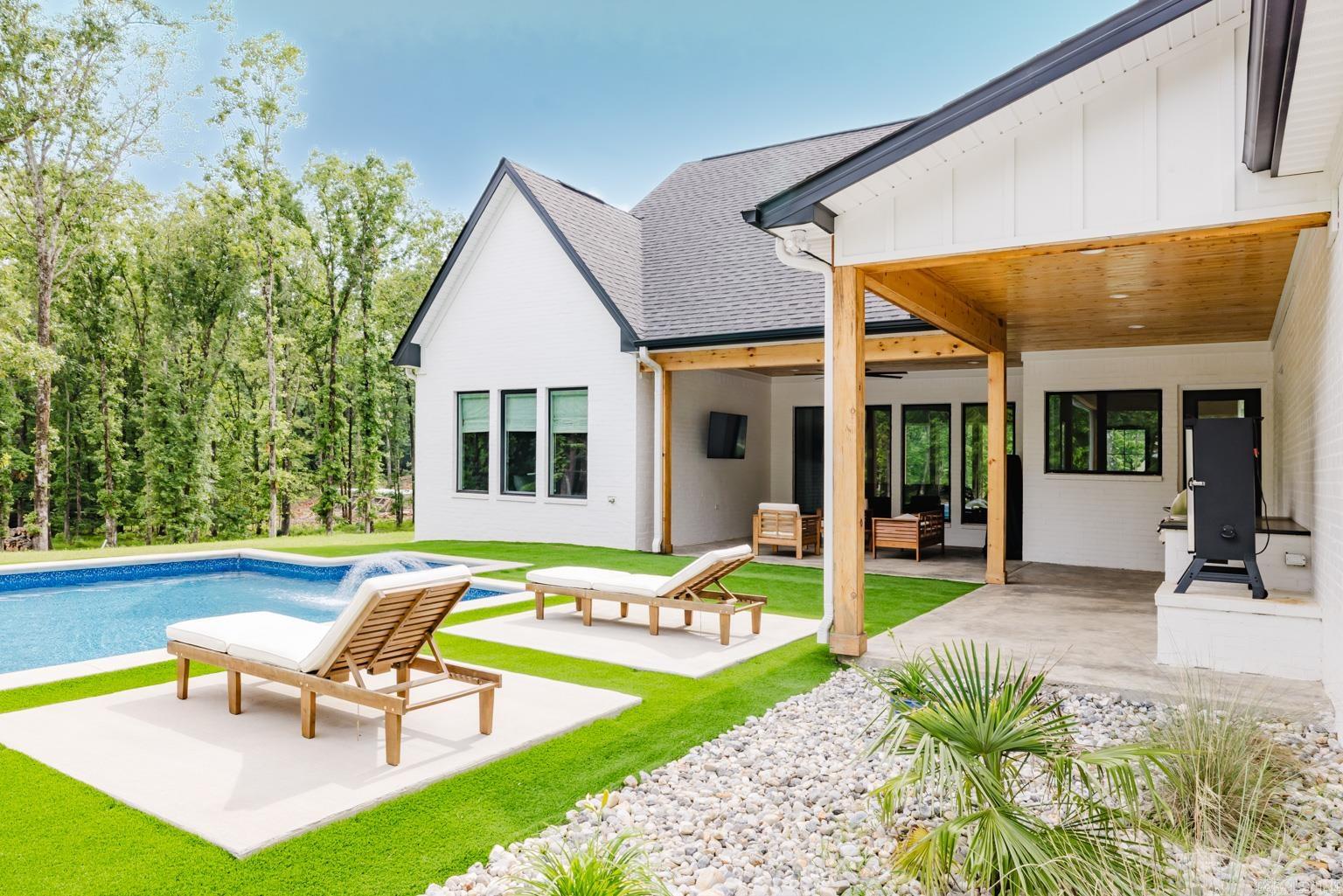 6048 Charley  Benton, AR