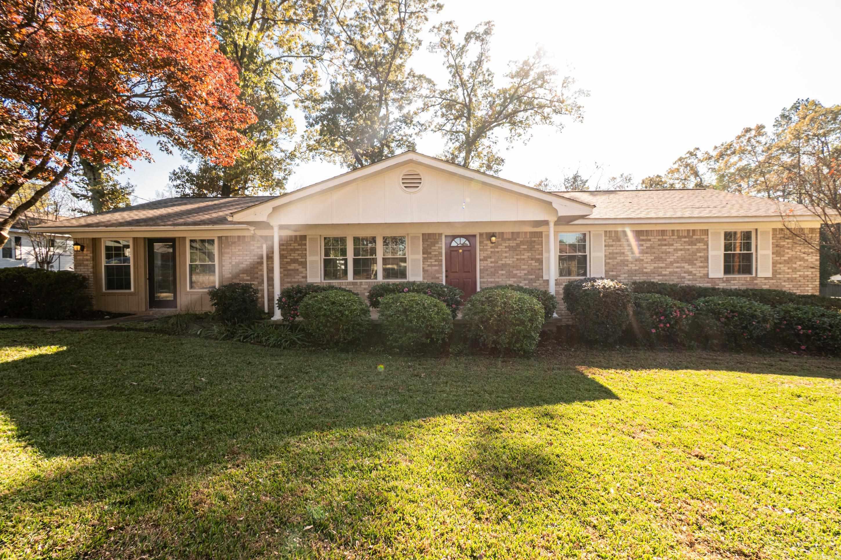 159 Pine Crest Rd  El Dorado, AR