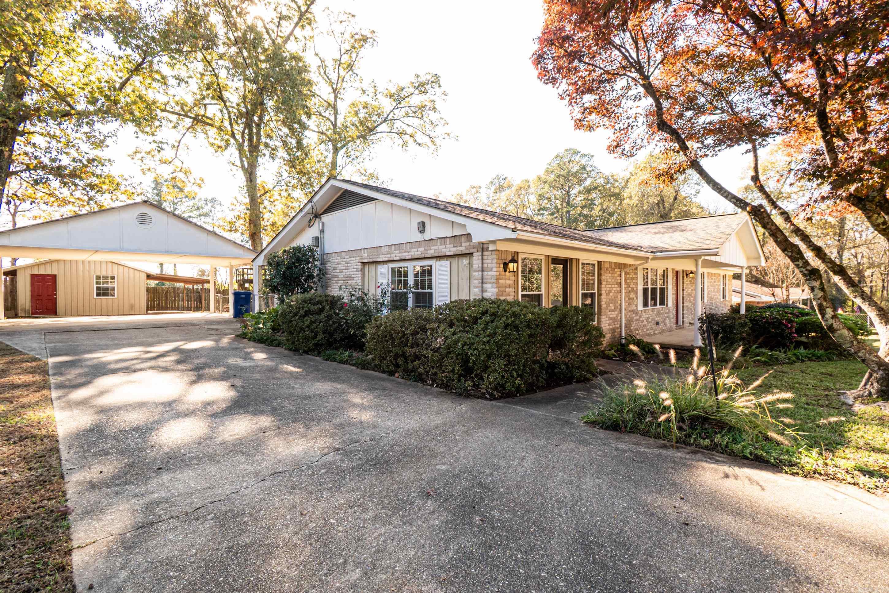 159 Pine Crest Rd  El Dorado, AR