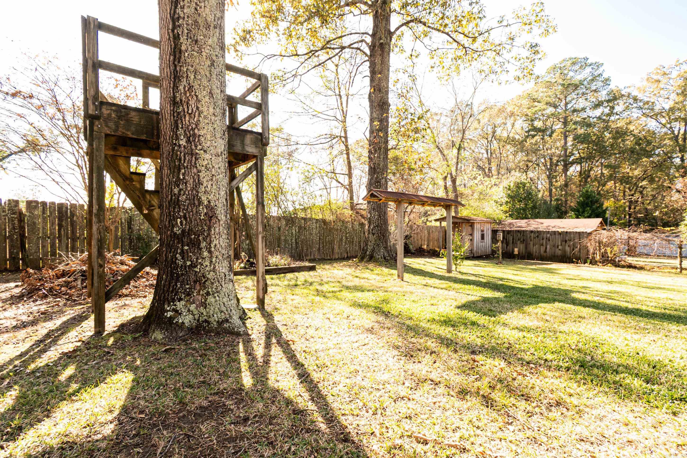 159 Pine Crest Rd  El Dorado, AR