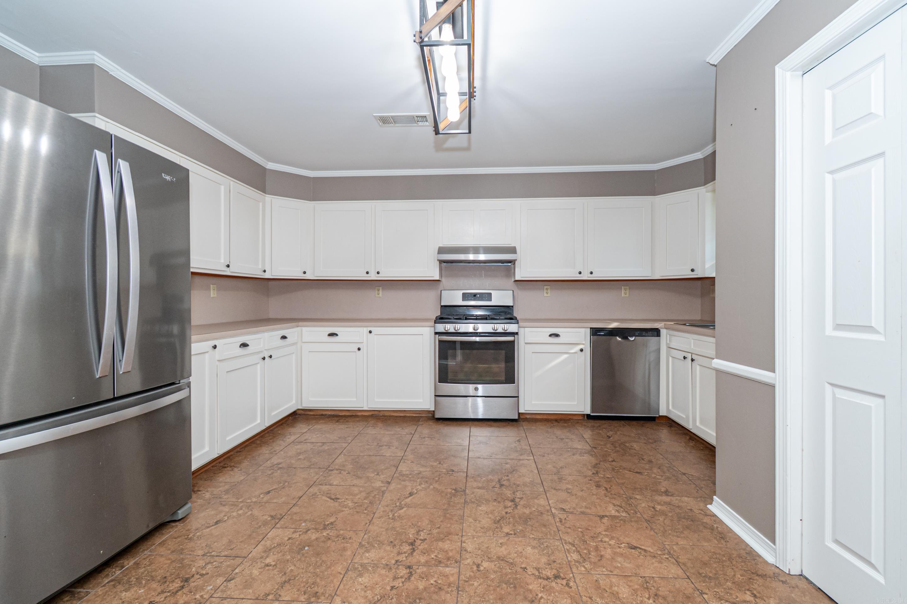 159 Pine Crest Rd  El Dorado, AR