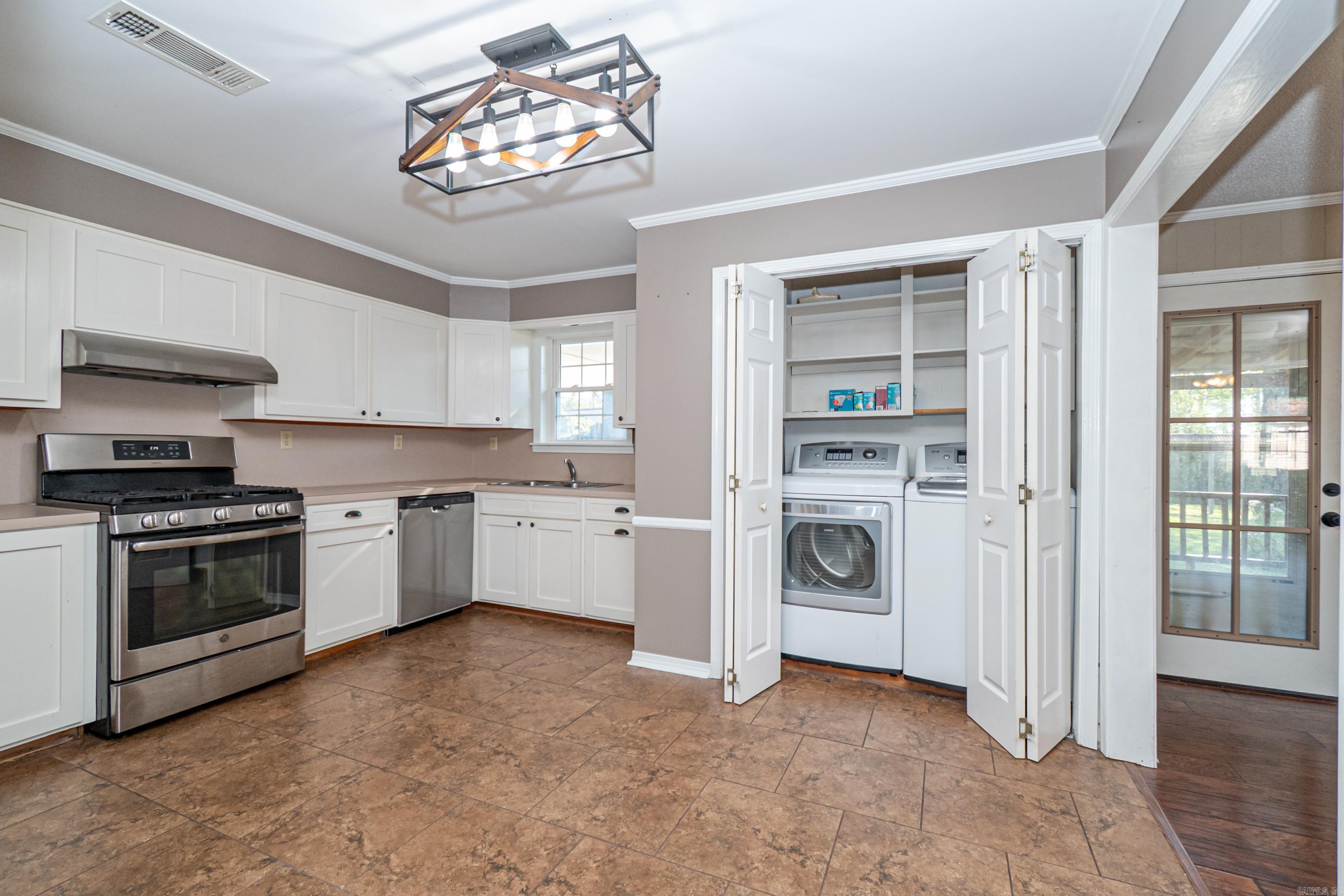 159 Pine Crest Rd  El Dorado, AR