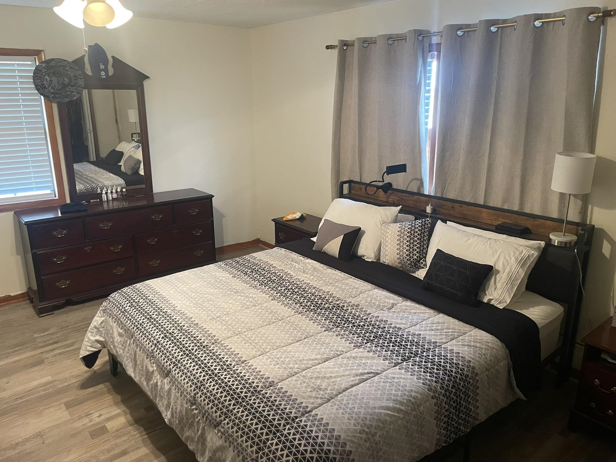 82 West Main Street  Melbourne, AR