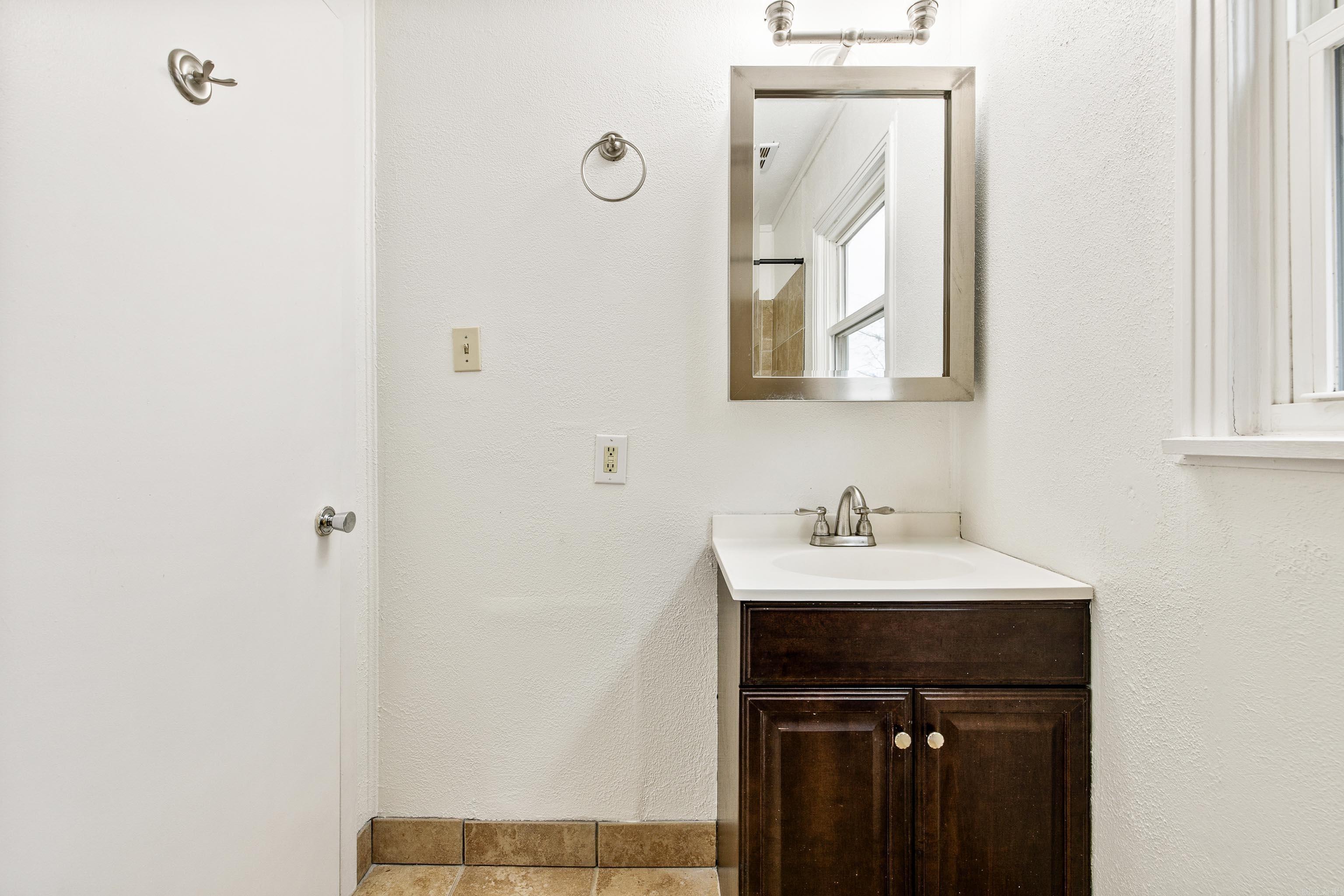 216 Pike  Benton, AR