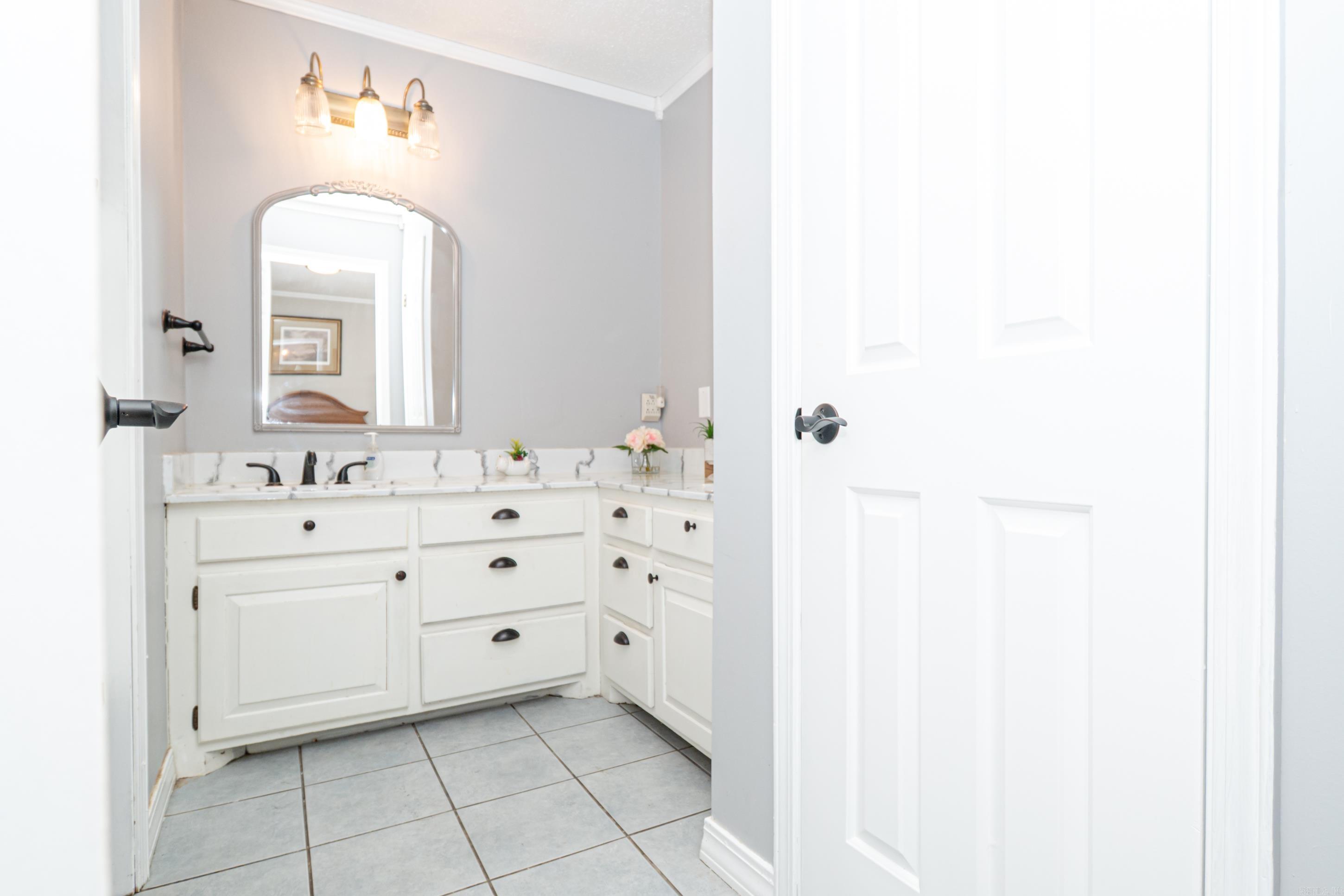 2095 N 2nd St  Felsenthal, AR