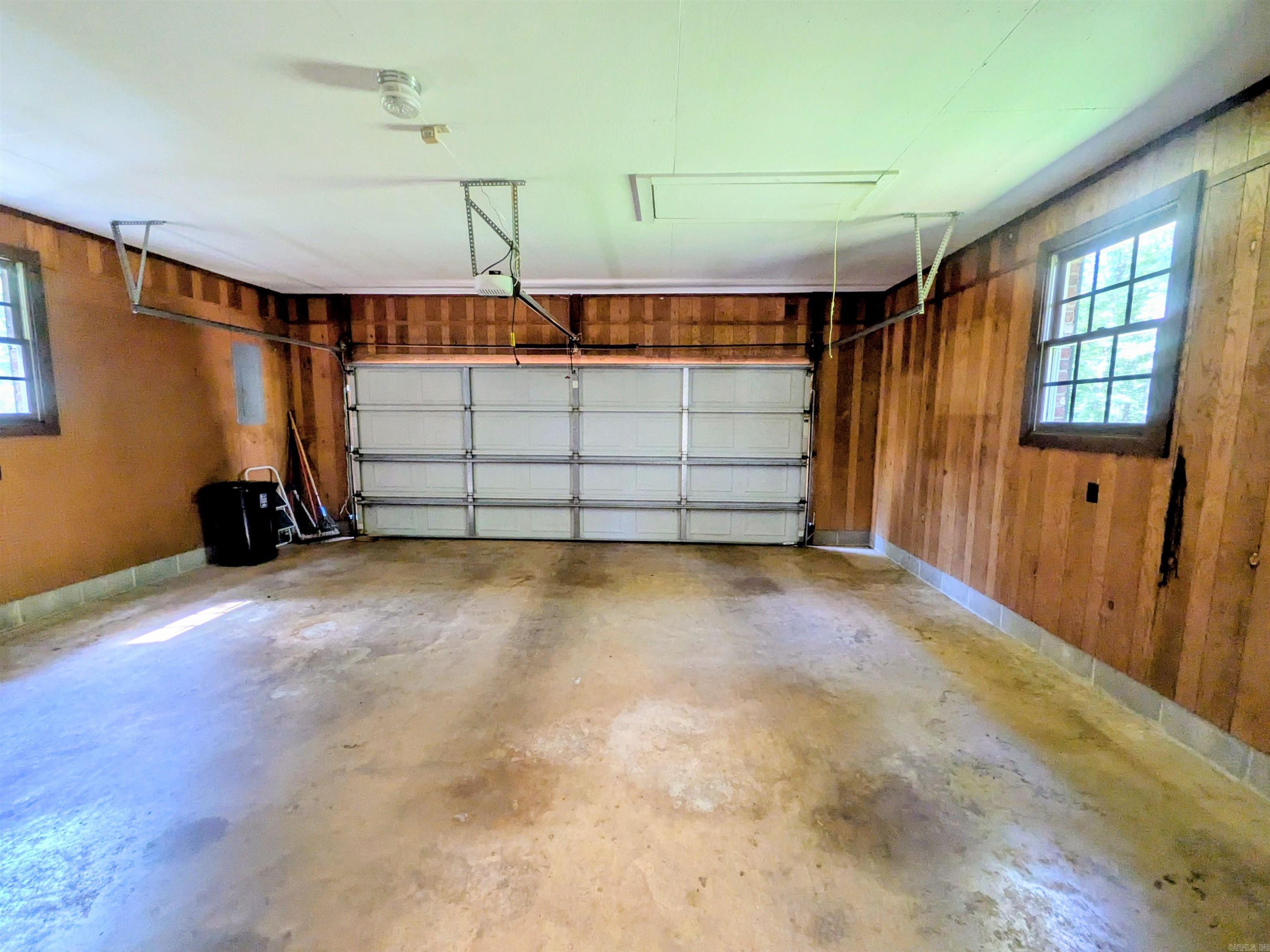 194 Cal Ray Dr. Camden, AR 71701