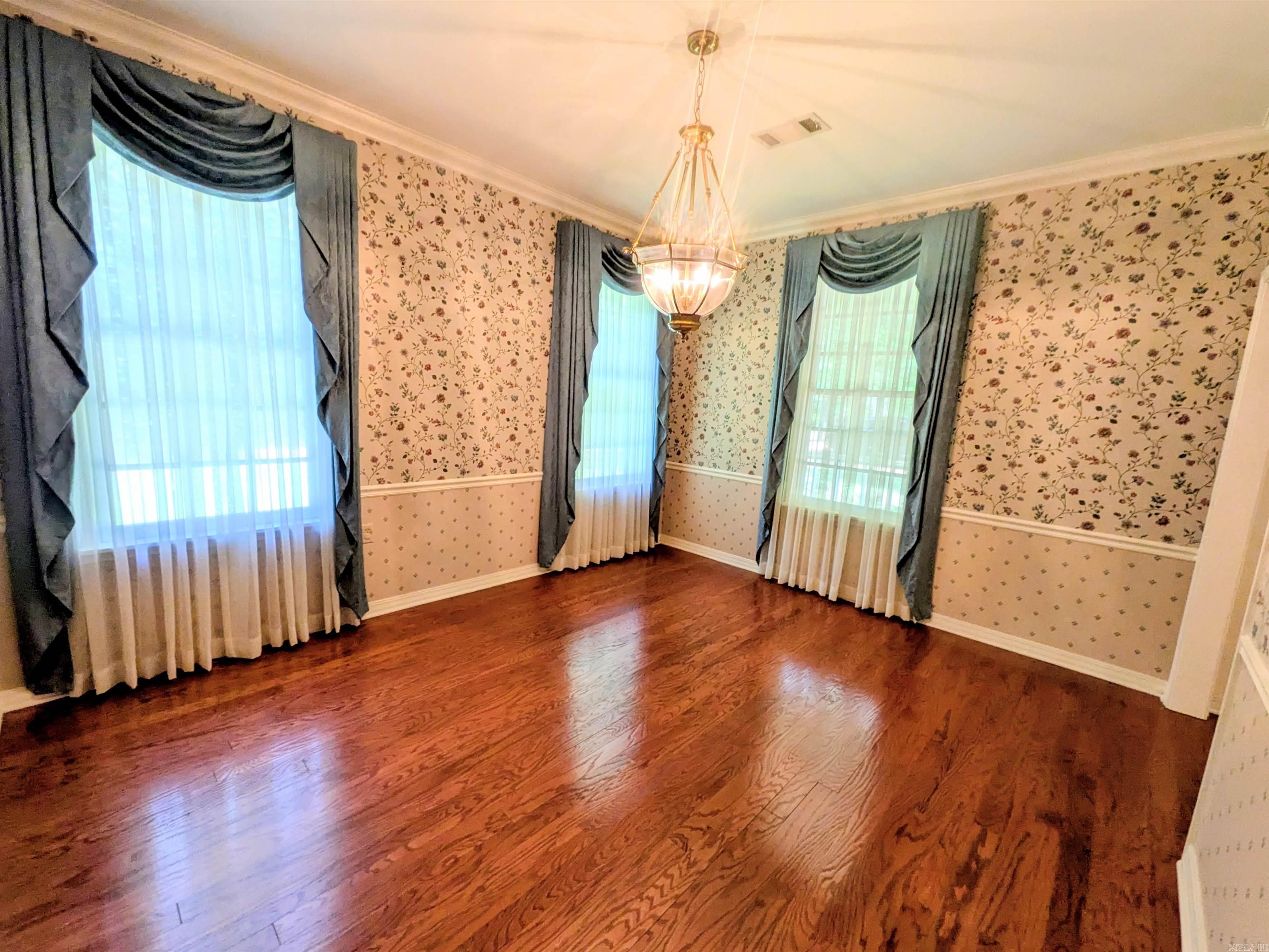 194 Cal Ray Dr. Camden, AR 71701