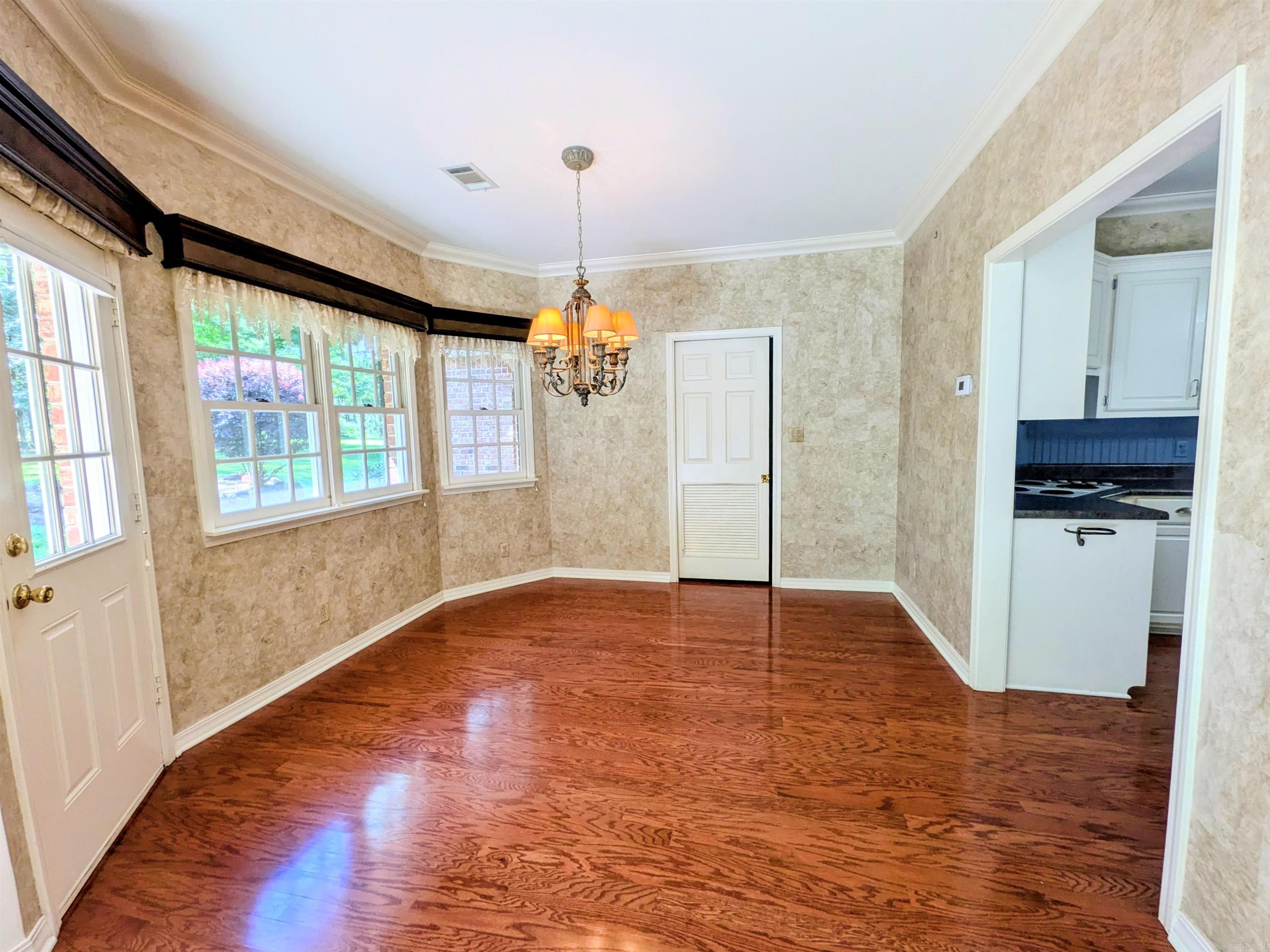 194 Cal Ray Dr. Camden, AR 71701