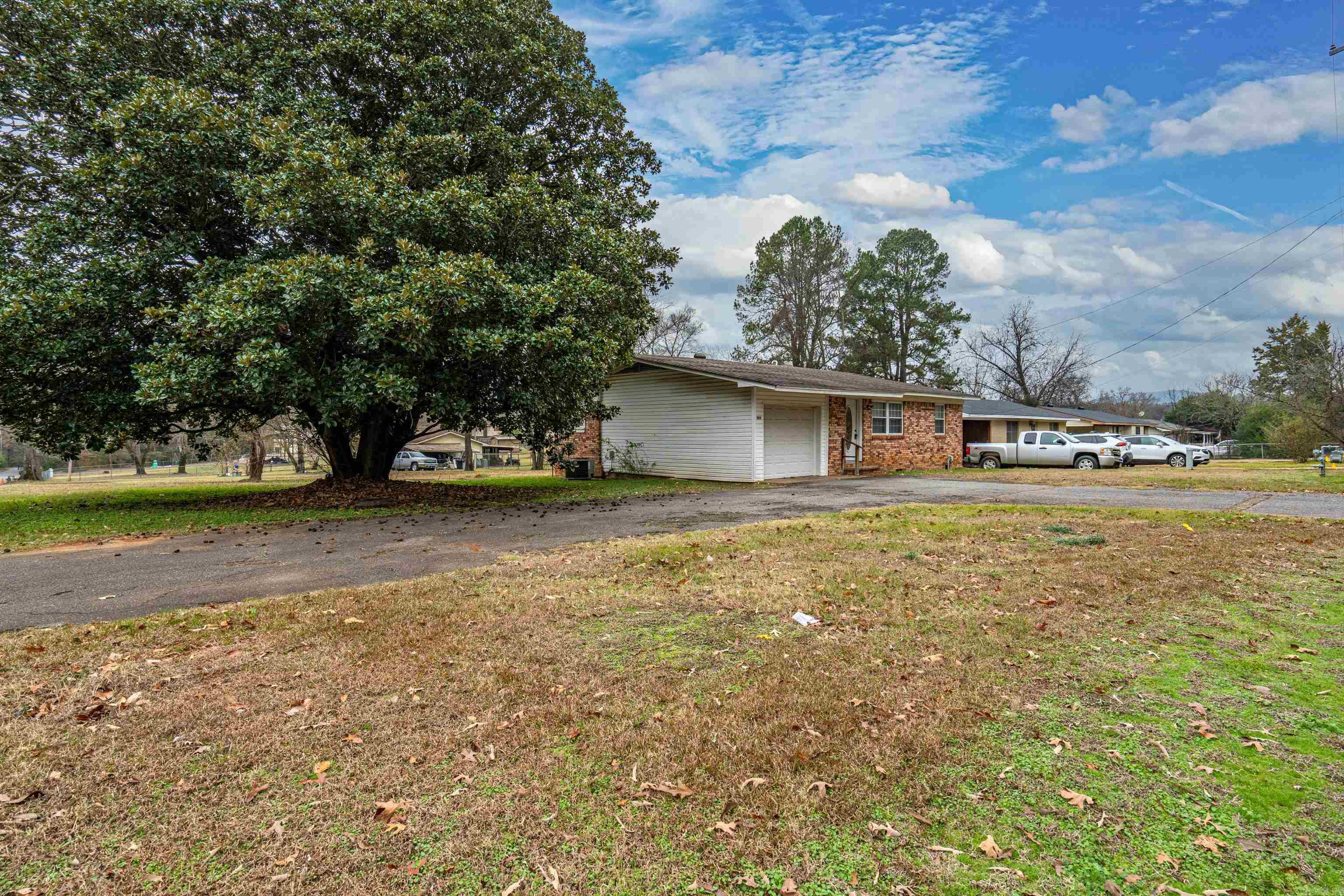 864 Westinghouse  Hot Springs, AR