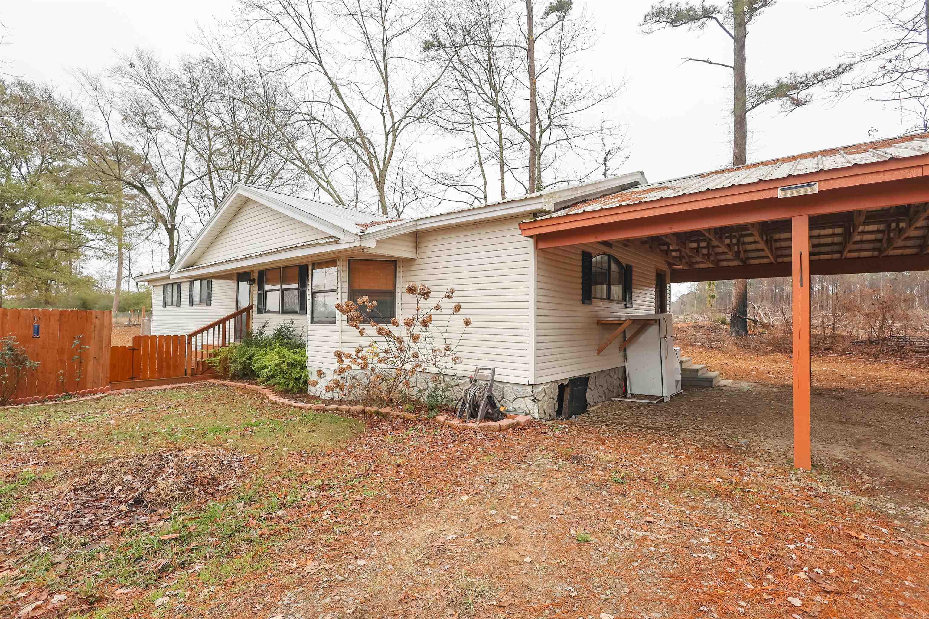 226 Sweet Home  Nashville, AR