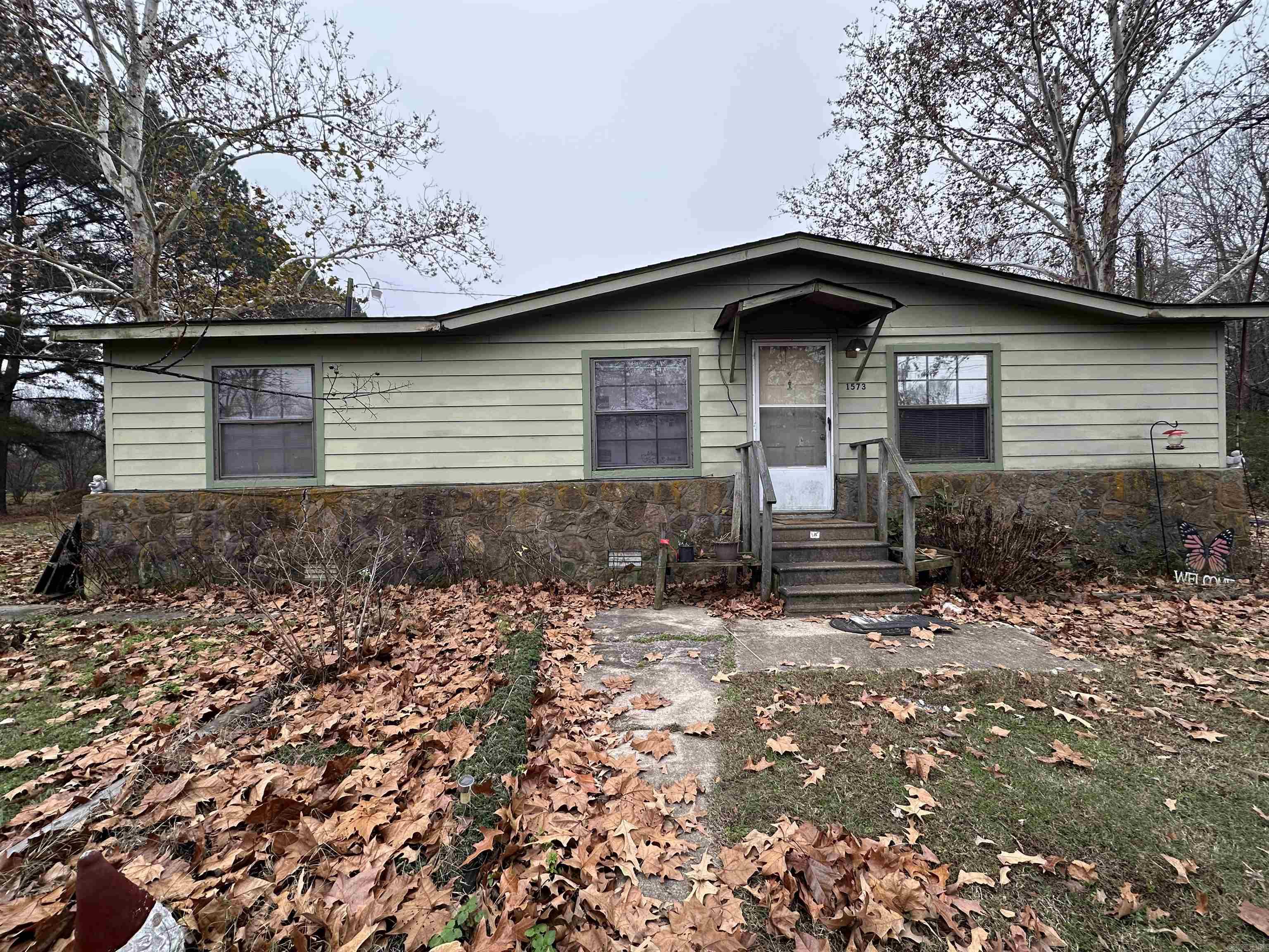 1573 Highway 294  Lonoke, AR