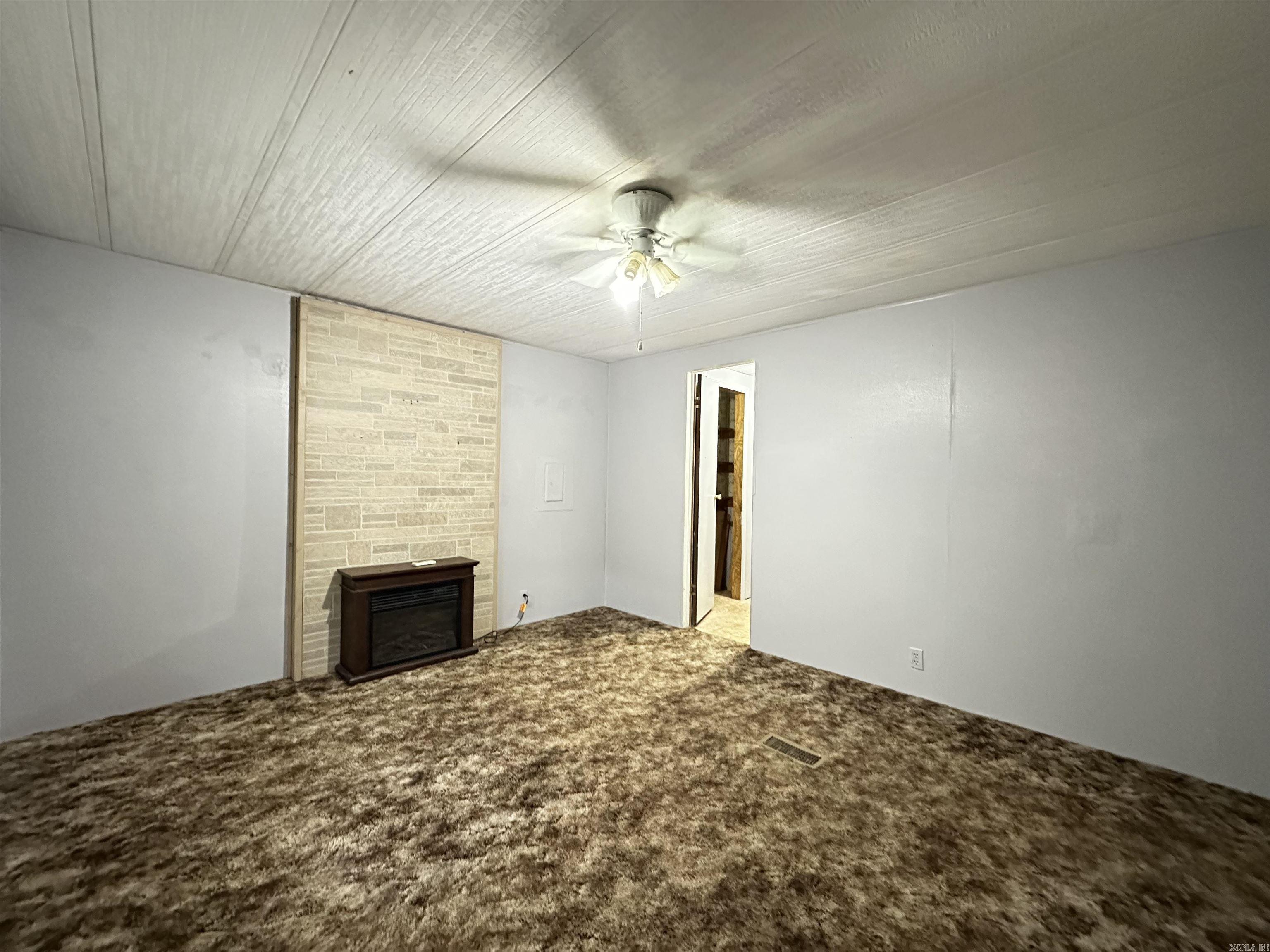 1573 Highway 294  Lonoke, AR