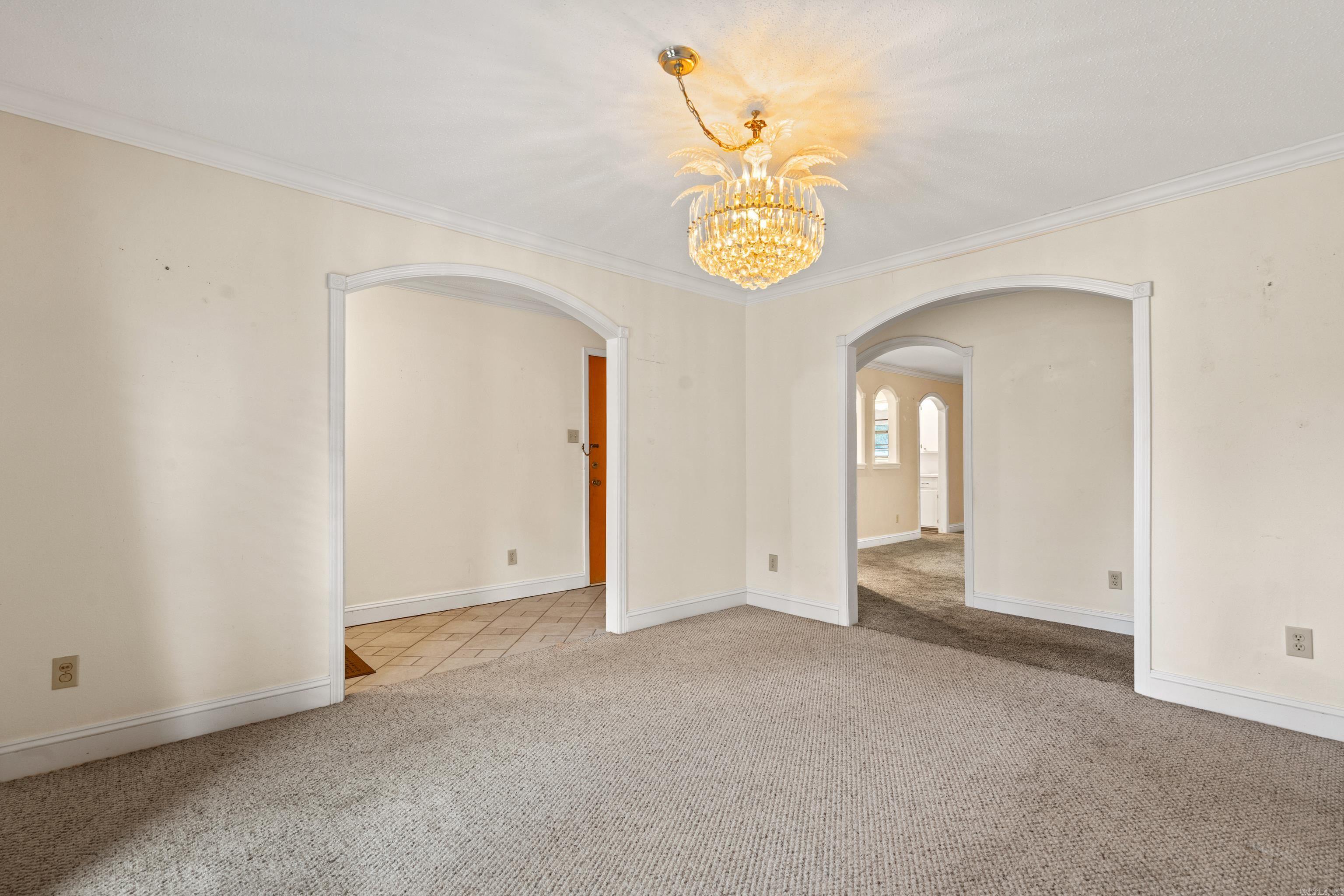 687 Terry Street Hot Springs, AR 71913