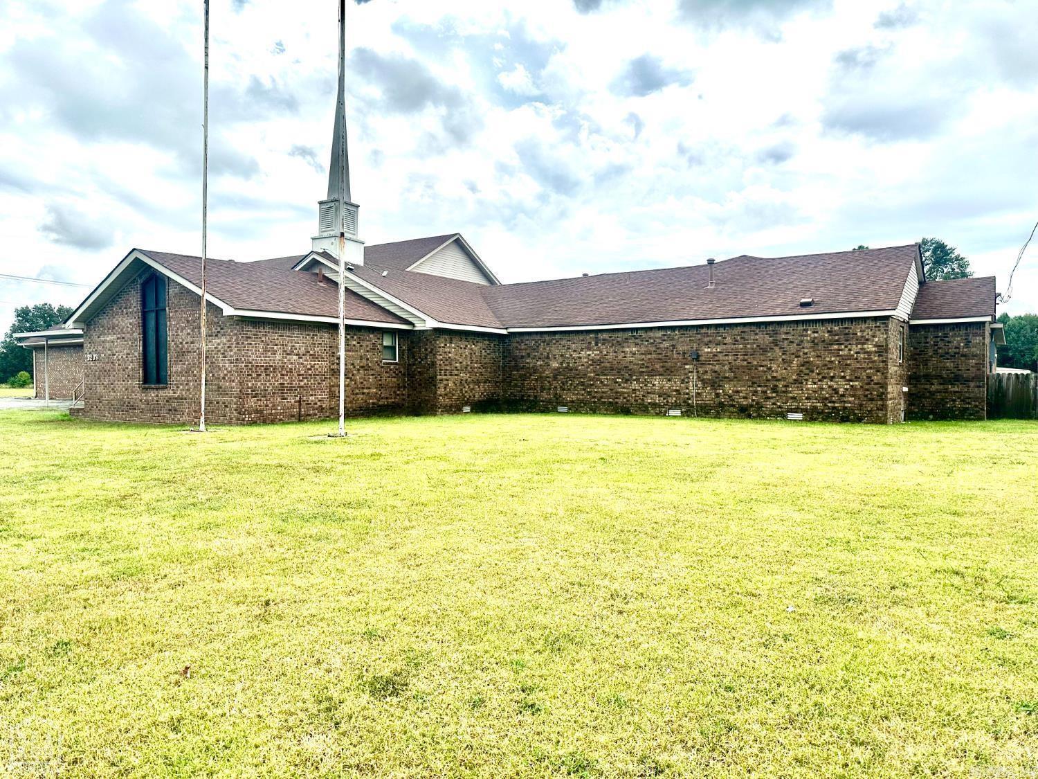 3203 Race  Jonesboro, AR