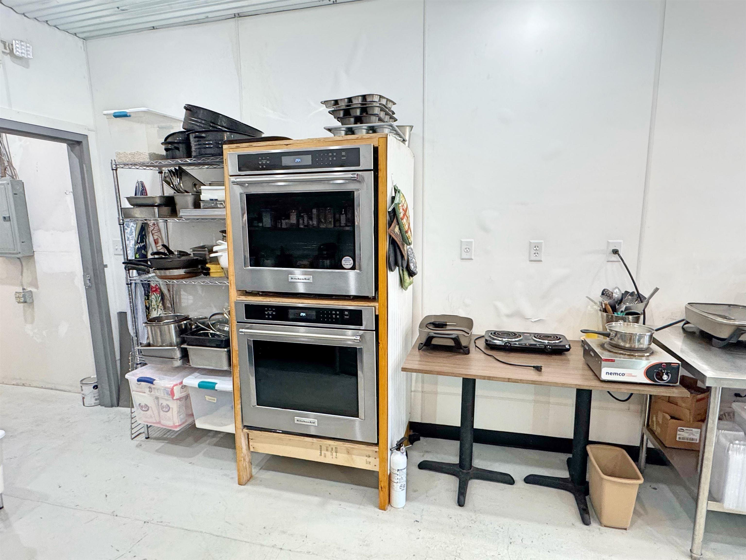 208 W Jefferson St  Mountain View, AR