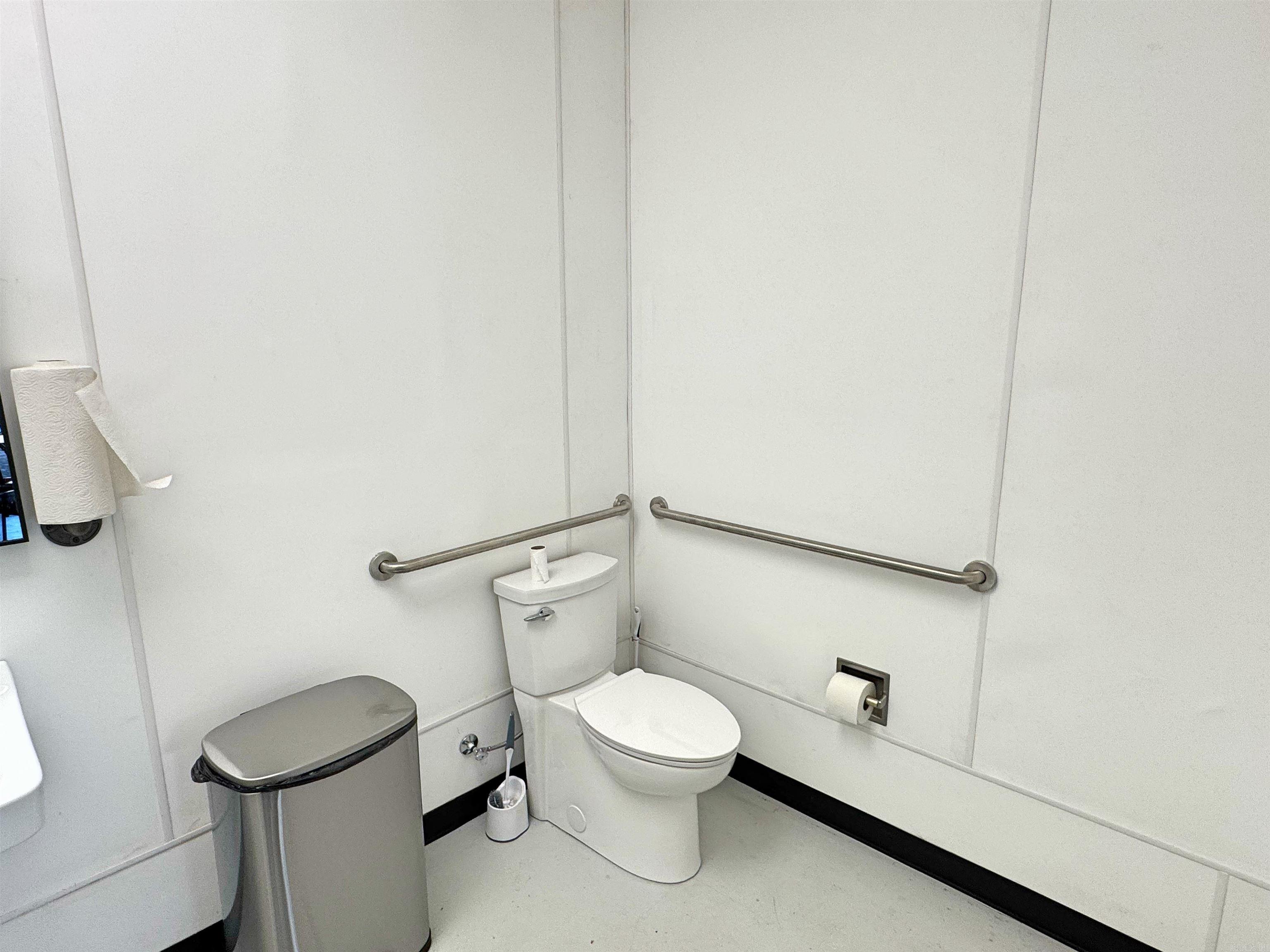 208 W Jefferson St  Mountain View, AR