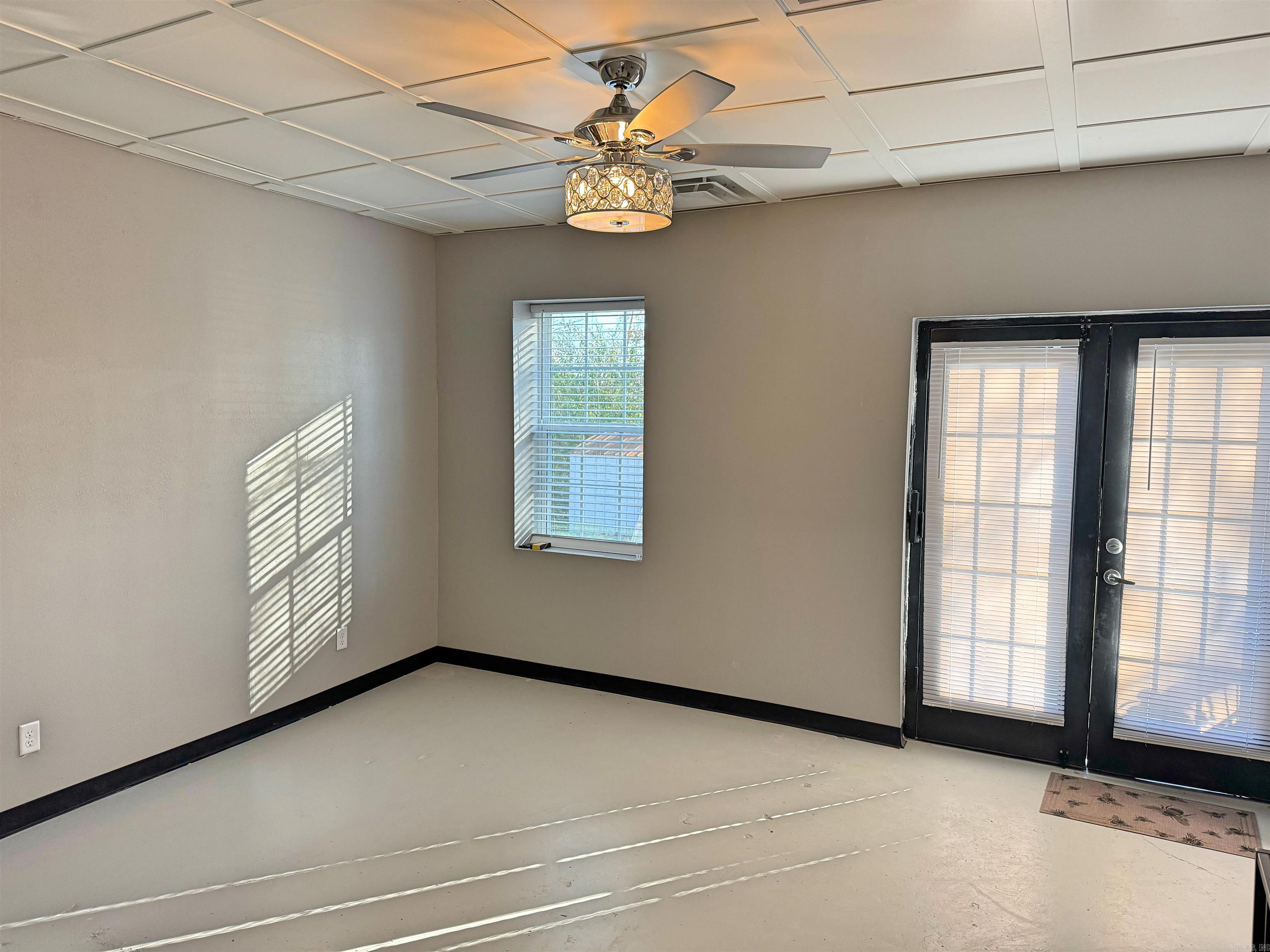 208 W Jefferson St  Mountain View, AR